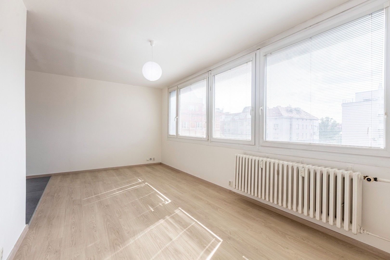Pronájem bytu 1+kk 29 m², Praha – náhled fotky 7