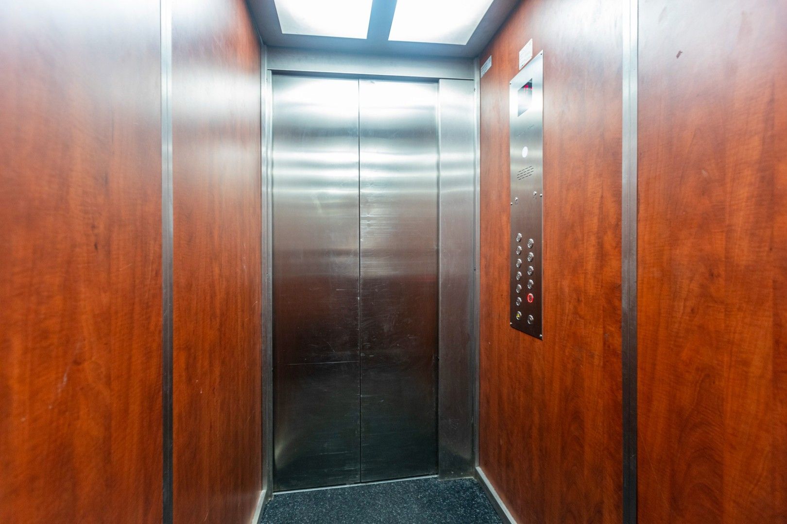 Pronájem bytu 1+kk 29 m², Praha – náhled fotky 13
