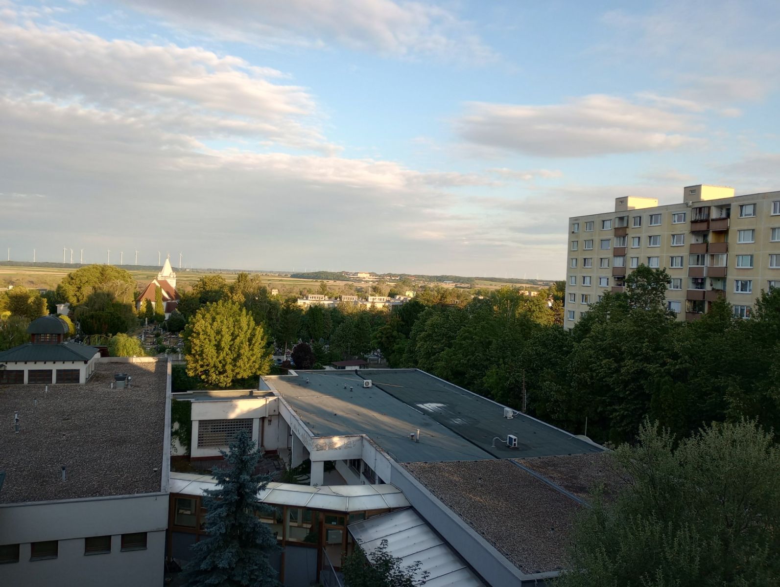 Predaj bytu 3-izbový 70 m² — photo 2