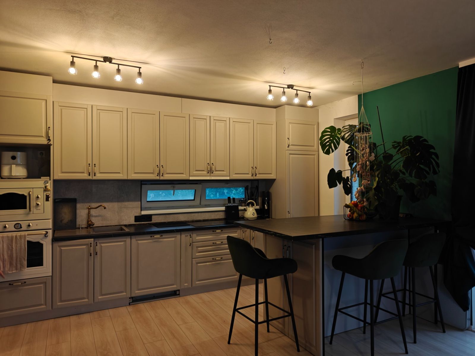 Pronájem bytu 3+kk 80 m² — photo 3