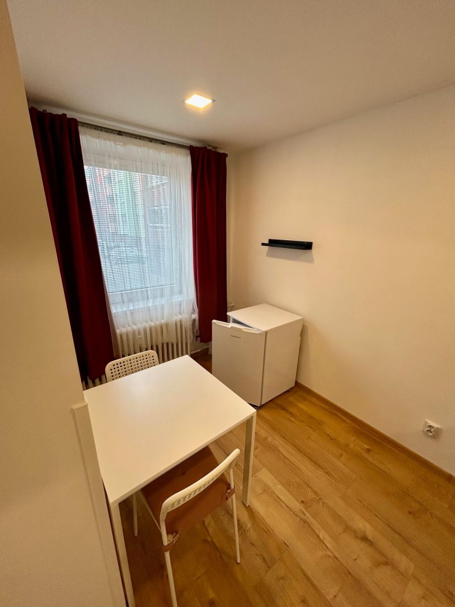 Pronájem bytu 1+kk 27 m² — photo 4