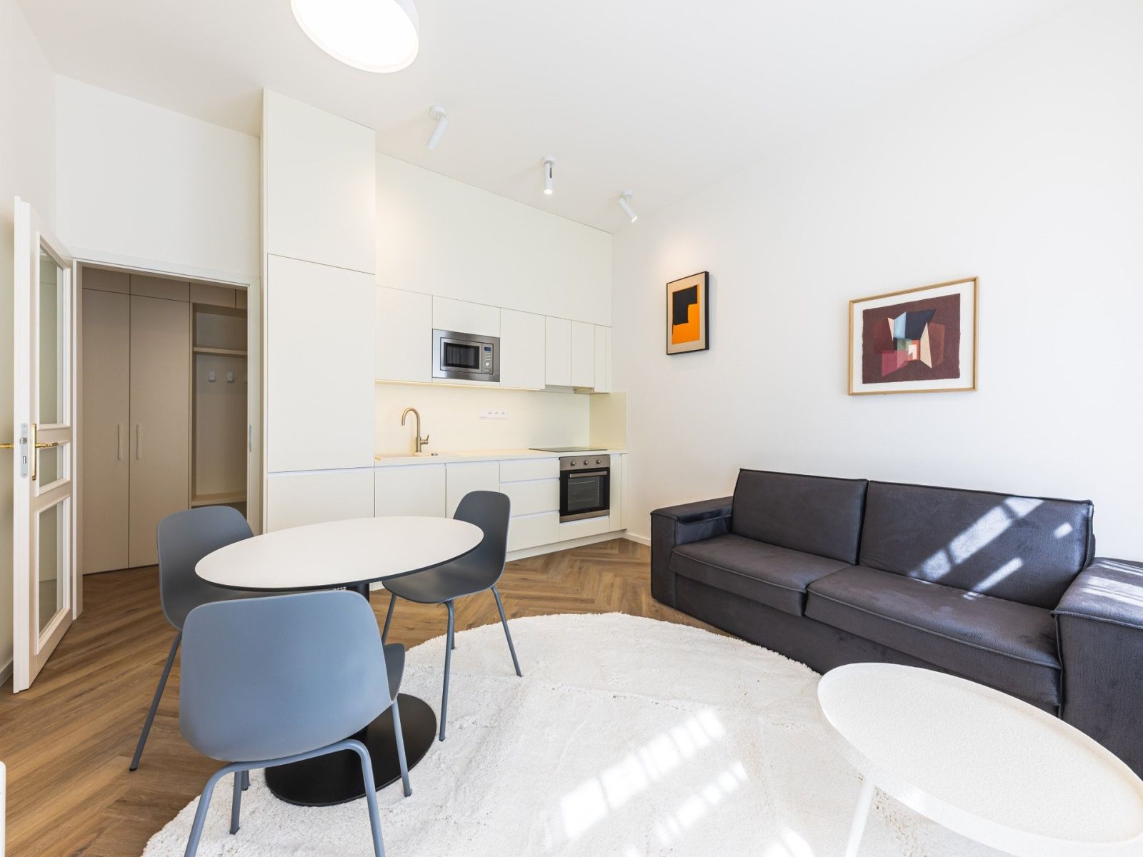Pronájem bytu 2+kk 42 m²