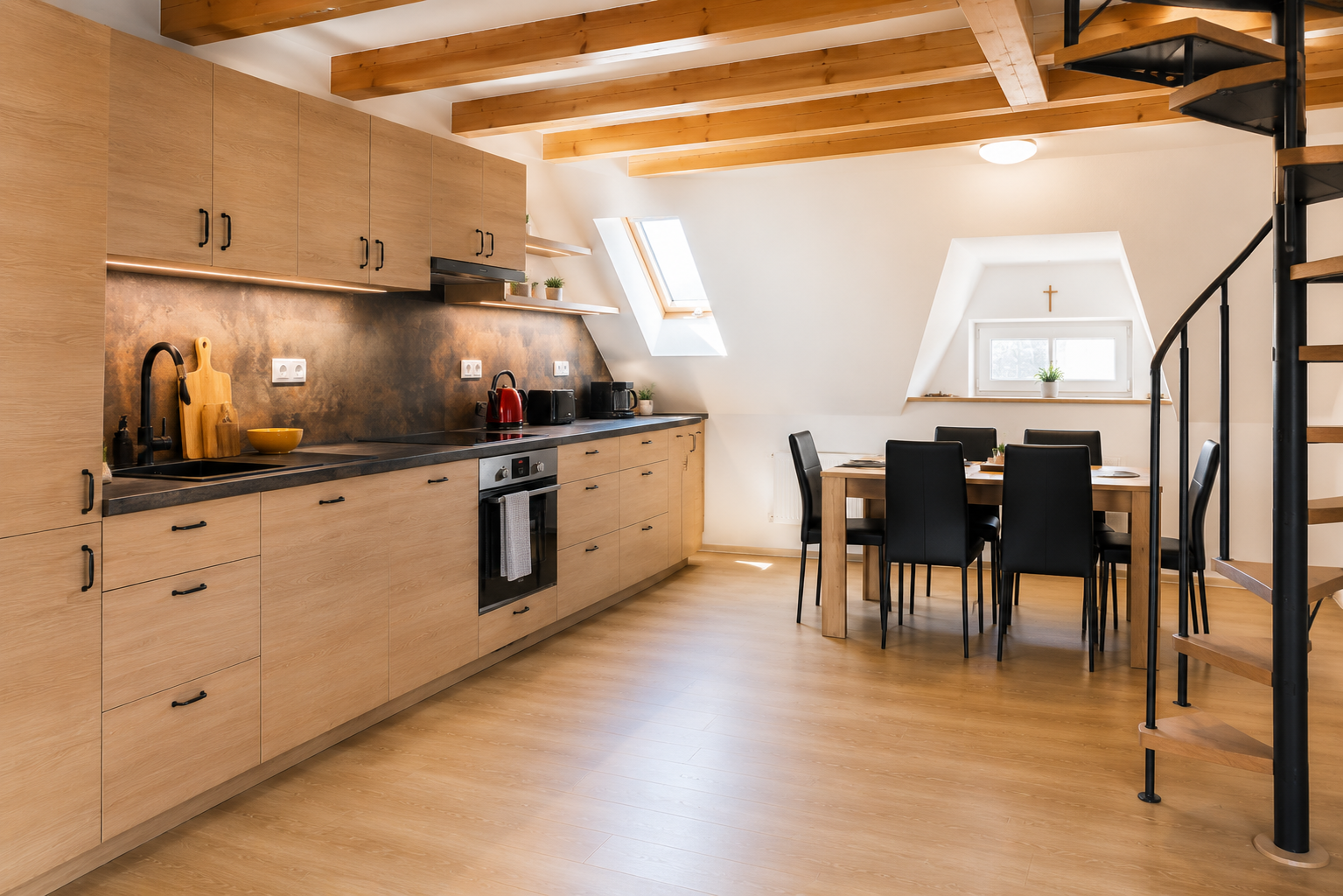 Pronájem bytu 1+1 82 m²