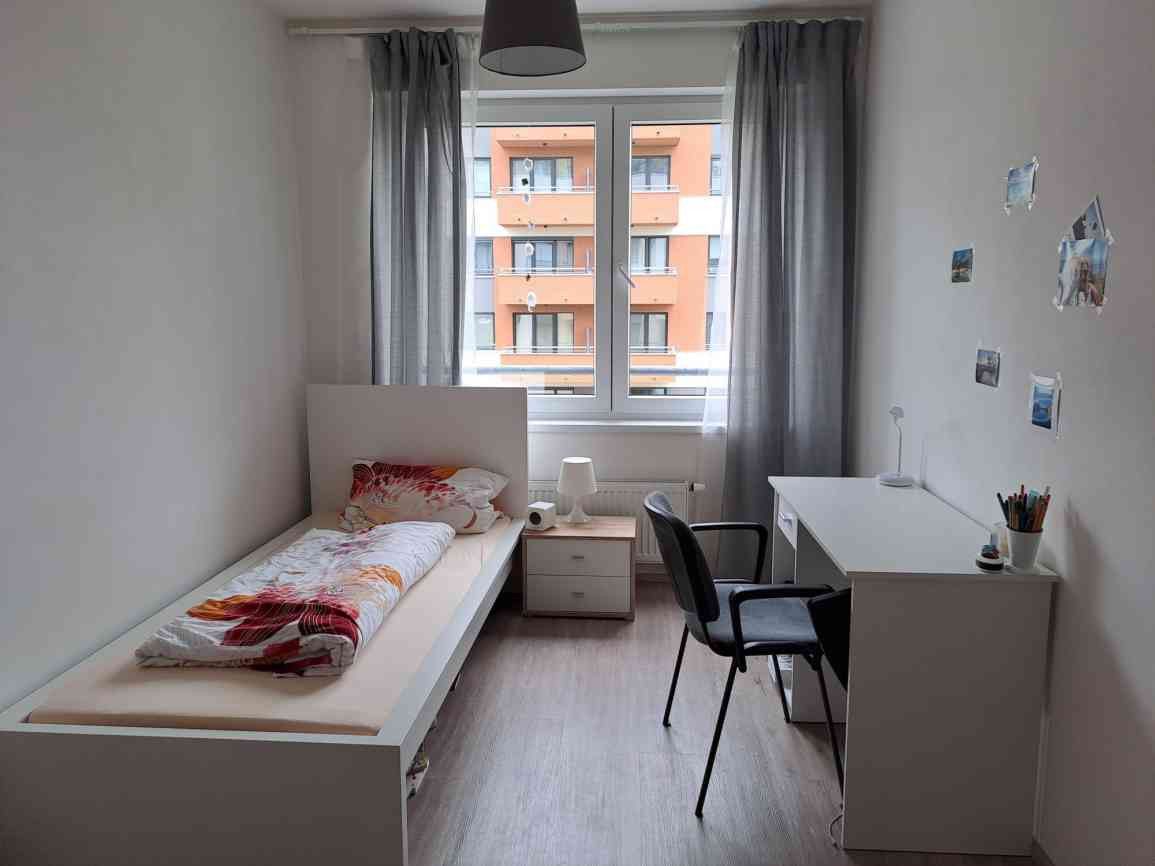 Pronájem bytu 2+kk 64 m² — photo 2