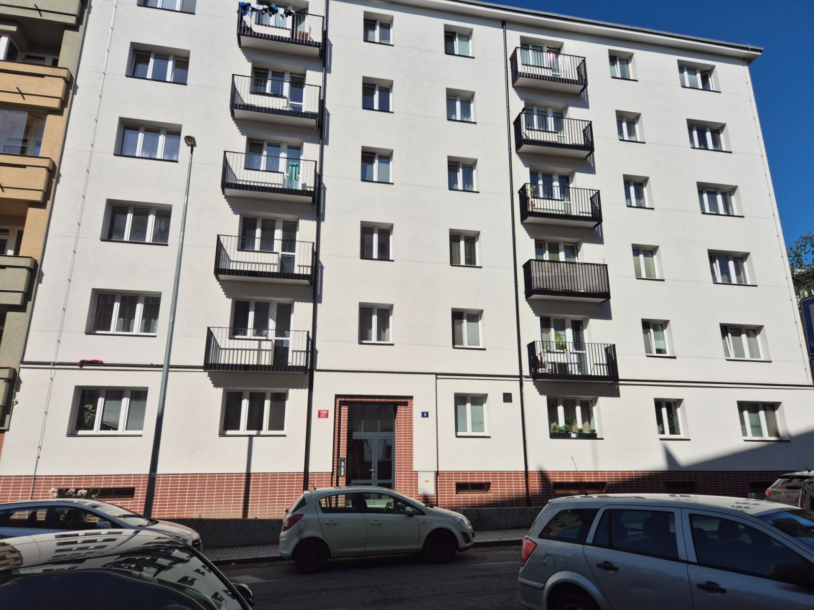 Pronájem bytu 2+1 60 m² — photo 2