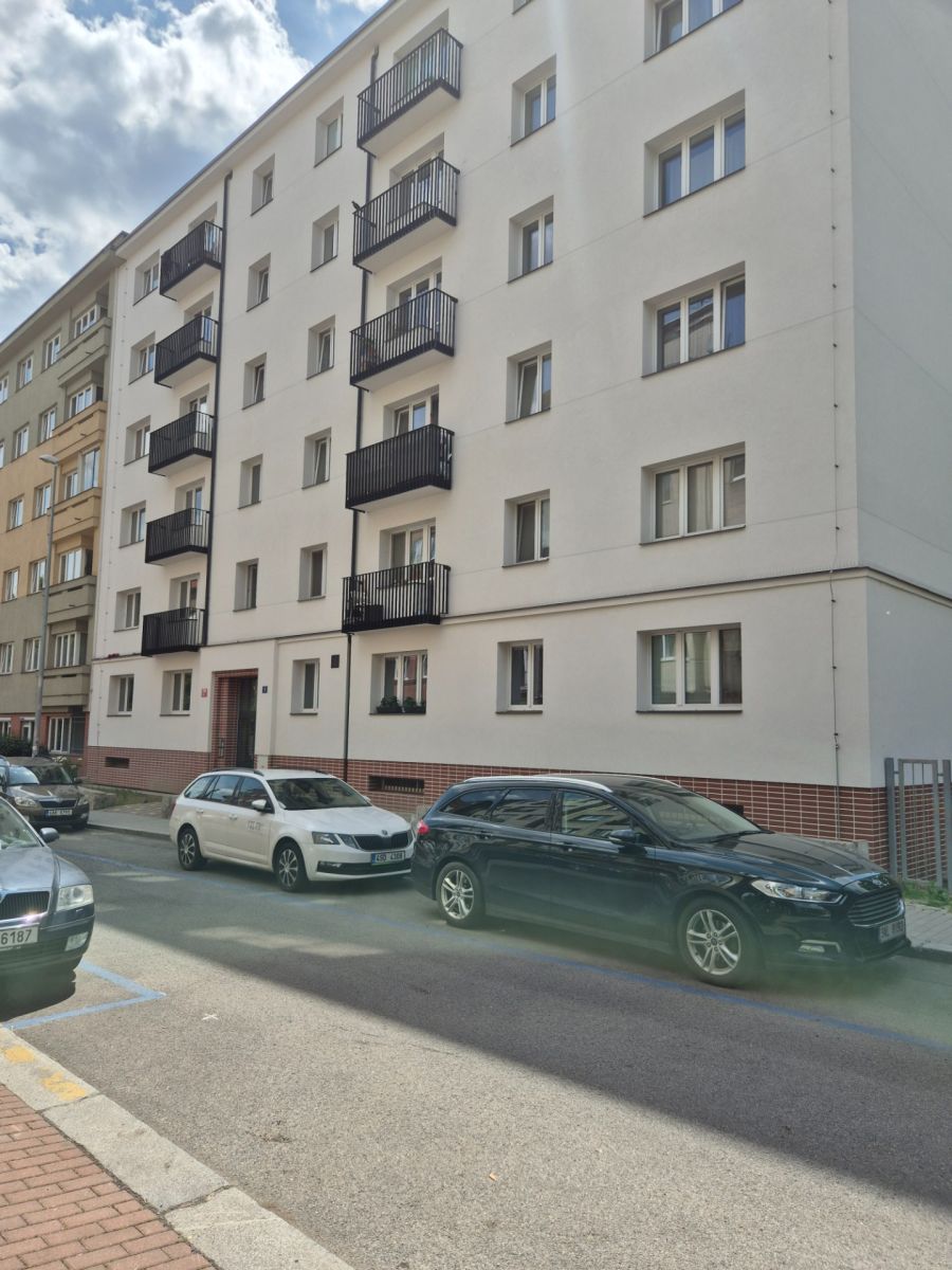 Pronájem bytu 2+1 60 m² — photo 3