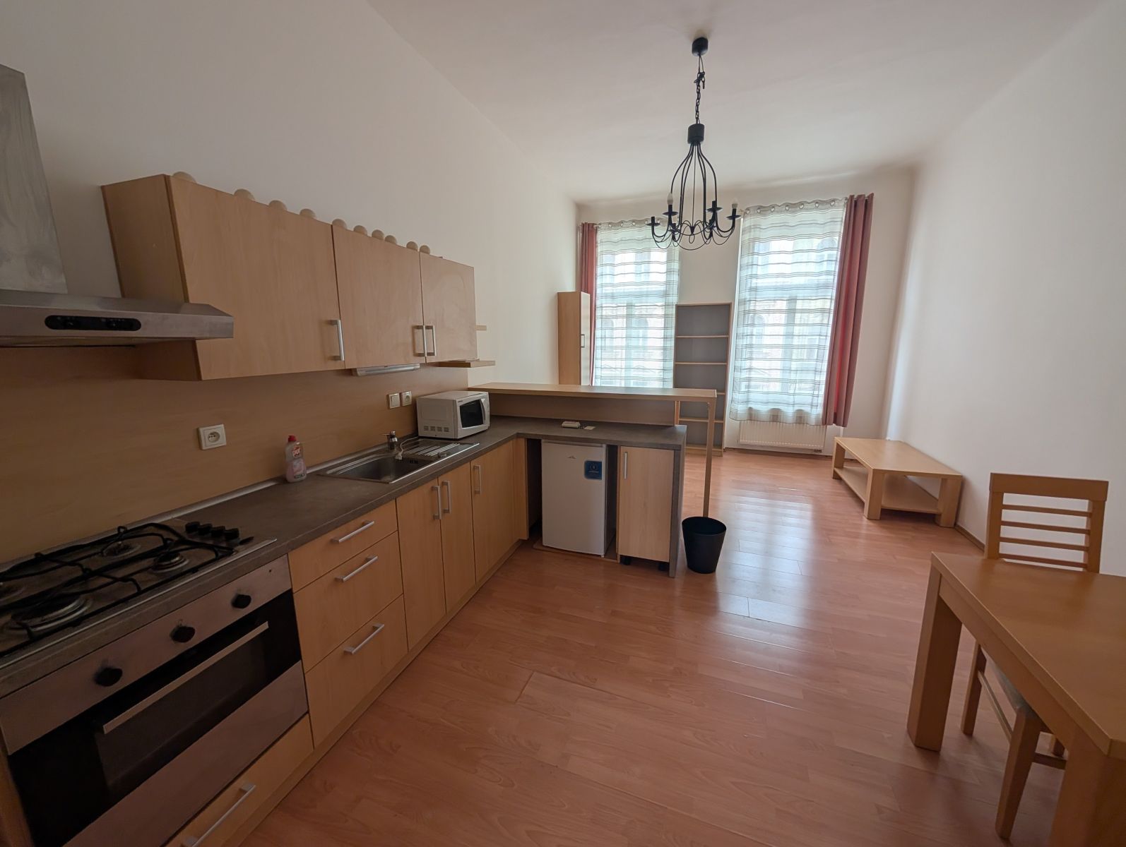 Pronájem bytu  50 m² — photo 2
