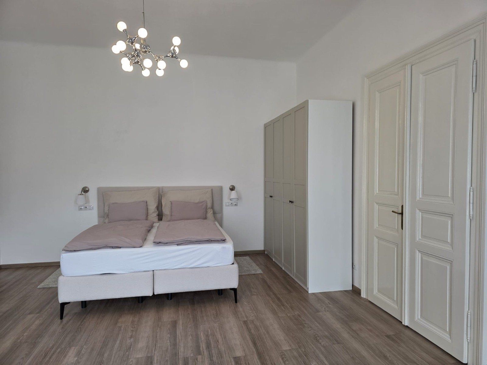 Pronájem bytu  82 m² — photo 4