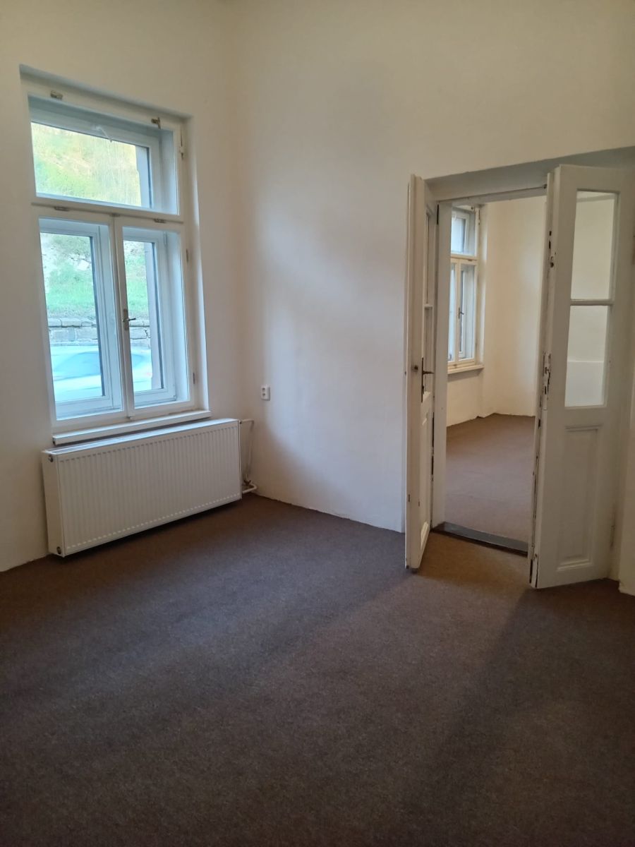 Pronájem bytu 2+kk 58 m² — photo 2