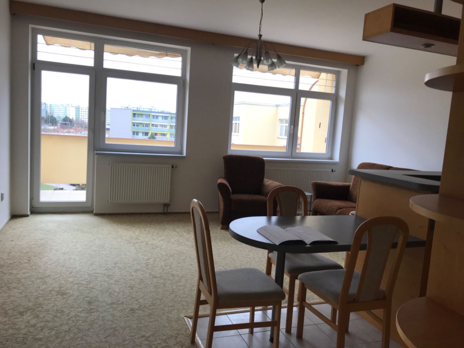 Pronájem bytu 2+kk 82 m² — photo 3