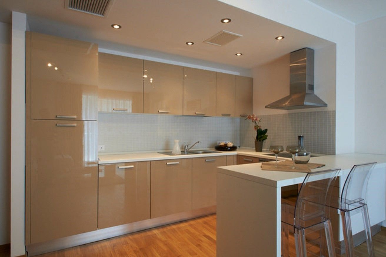 Pronájem bytu 2+1 72 m² — photo 2