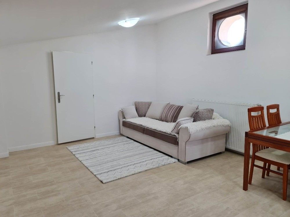 Pronájem bytu 2+kk 51 m² — photo 3