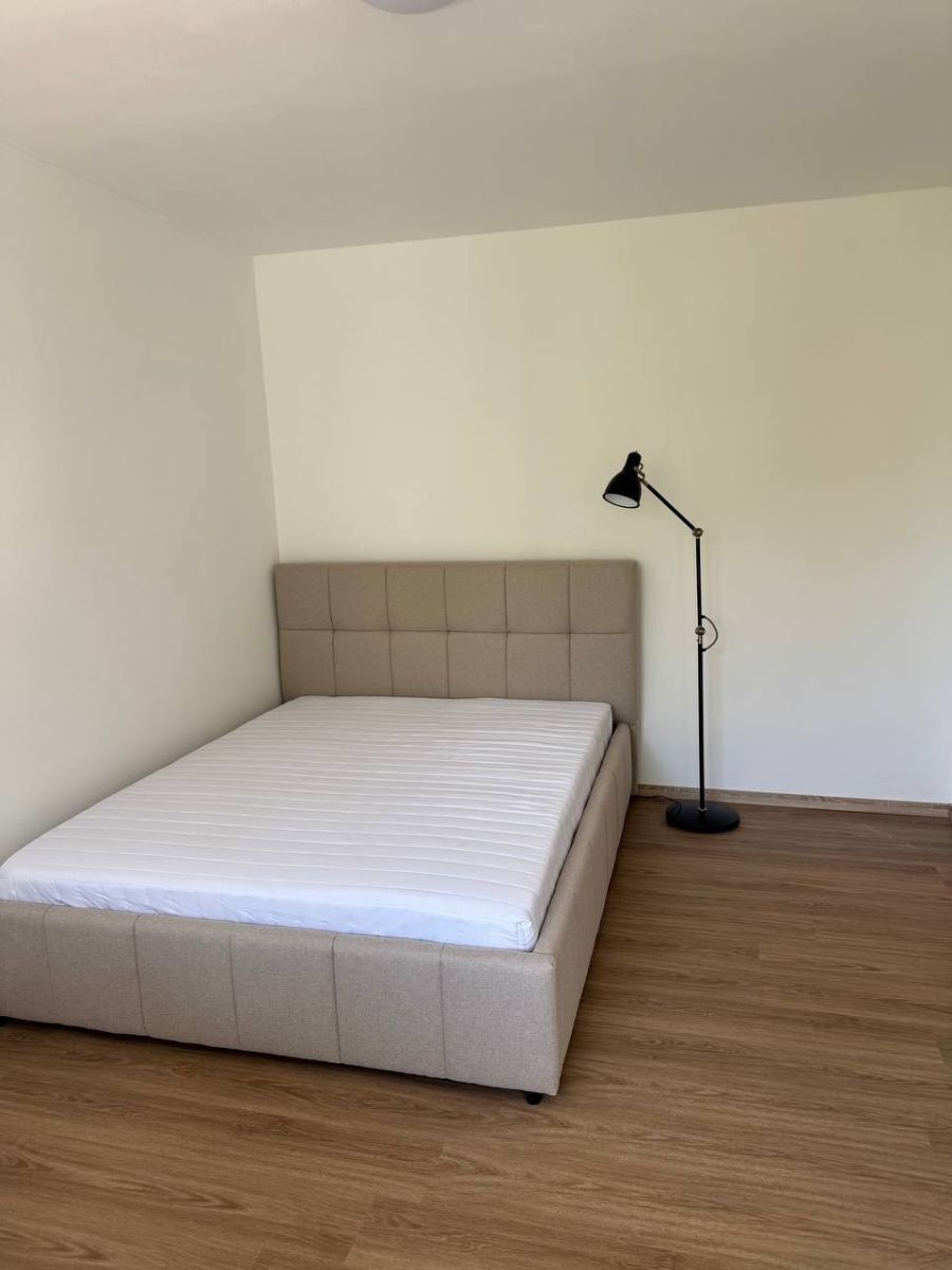 Pronájem bytu 1+kk 33 m² — photo 4