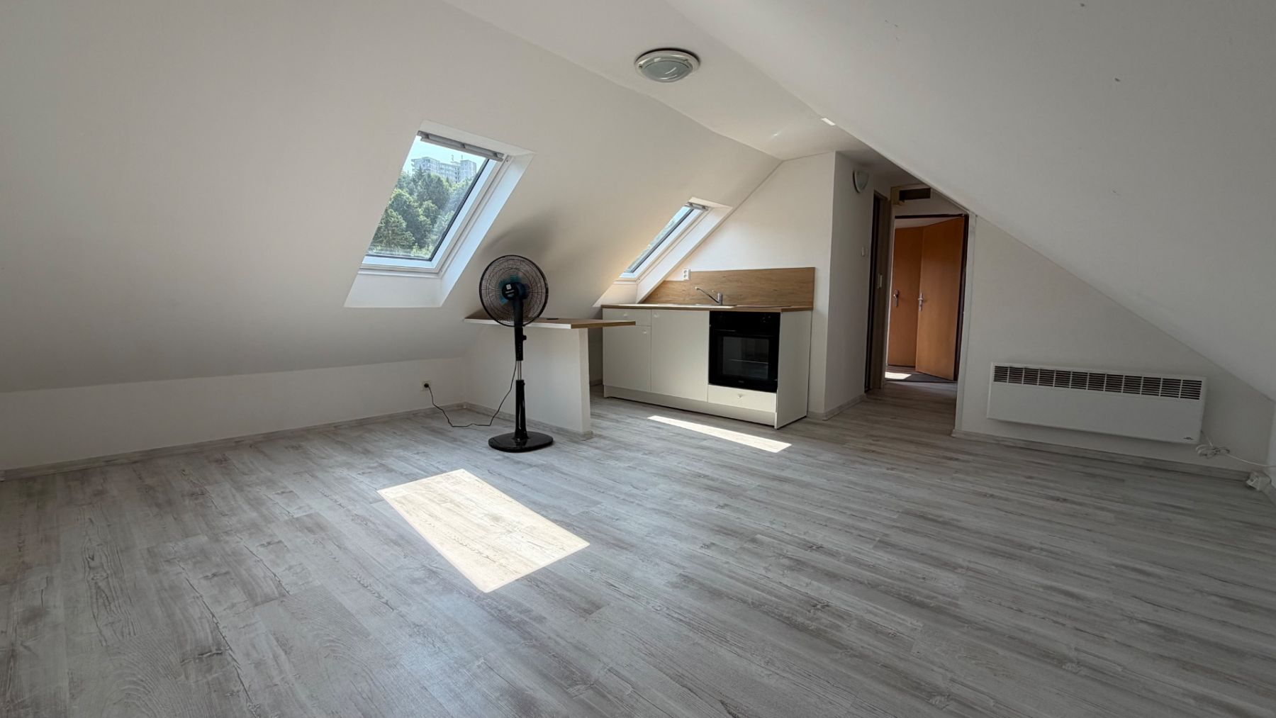 Pronájem bytu 1+kk 30 m²