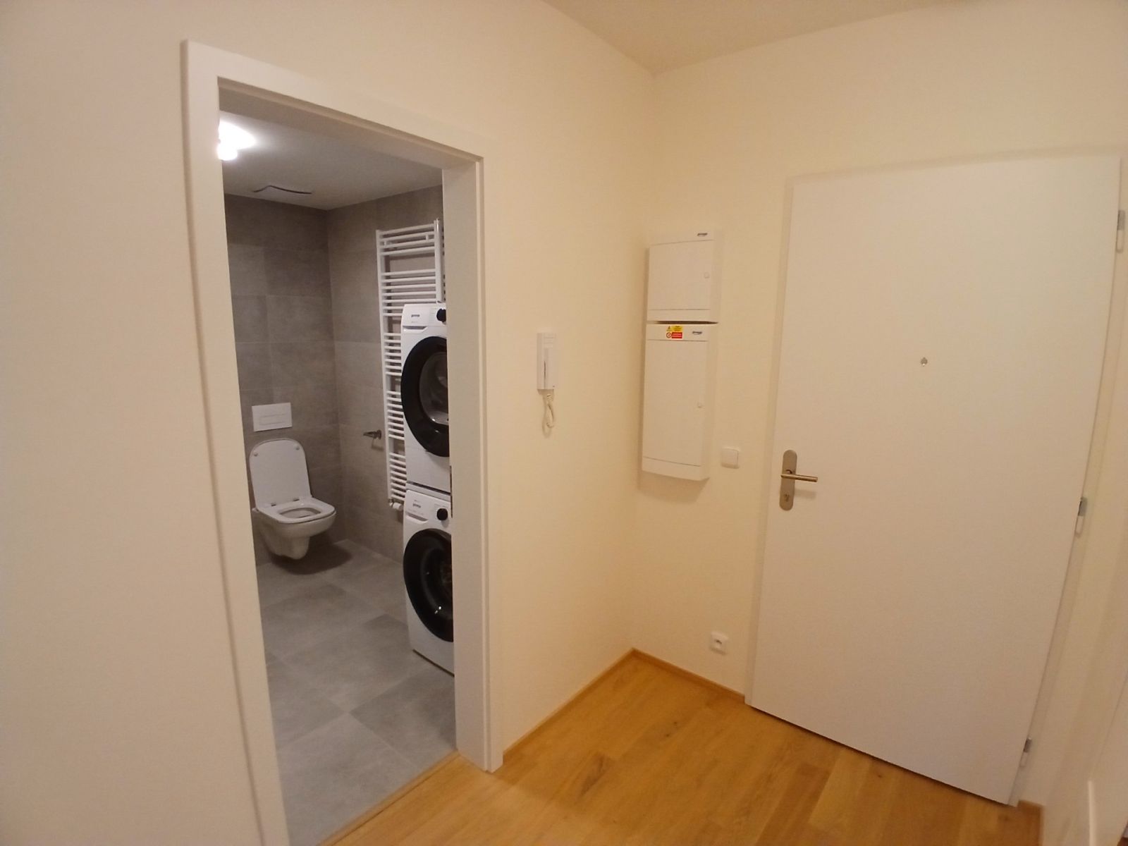 Pronájem bytu 2+kk 59 m² — photo 5