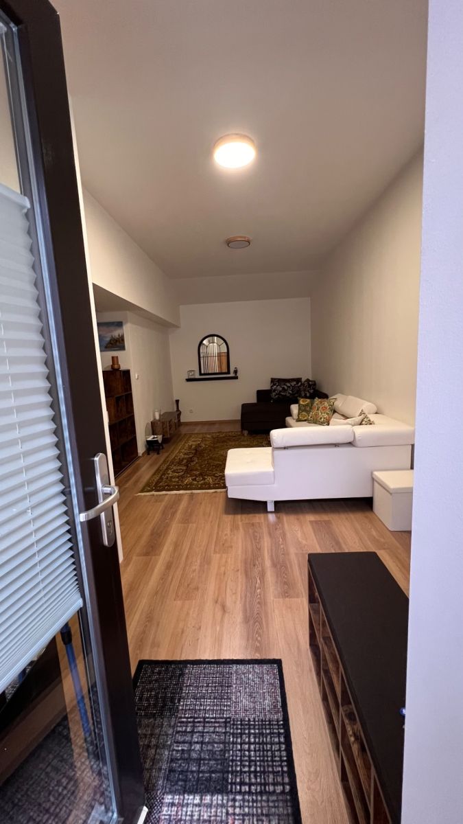Pronájem bytu 1+kk 40 m² — photo 2