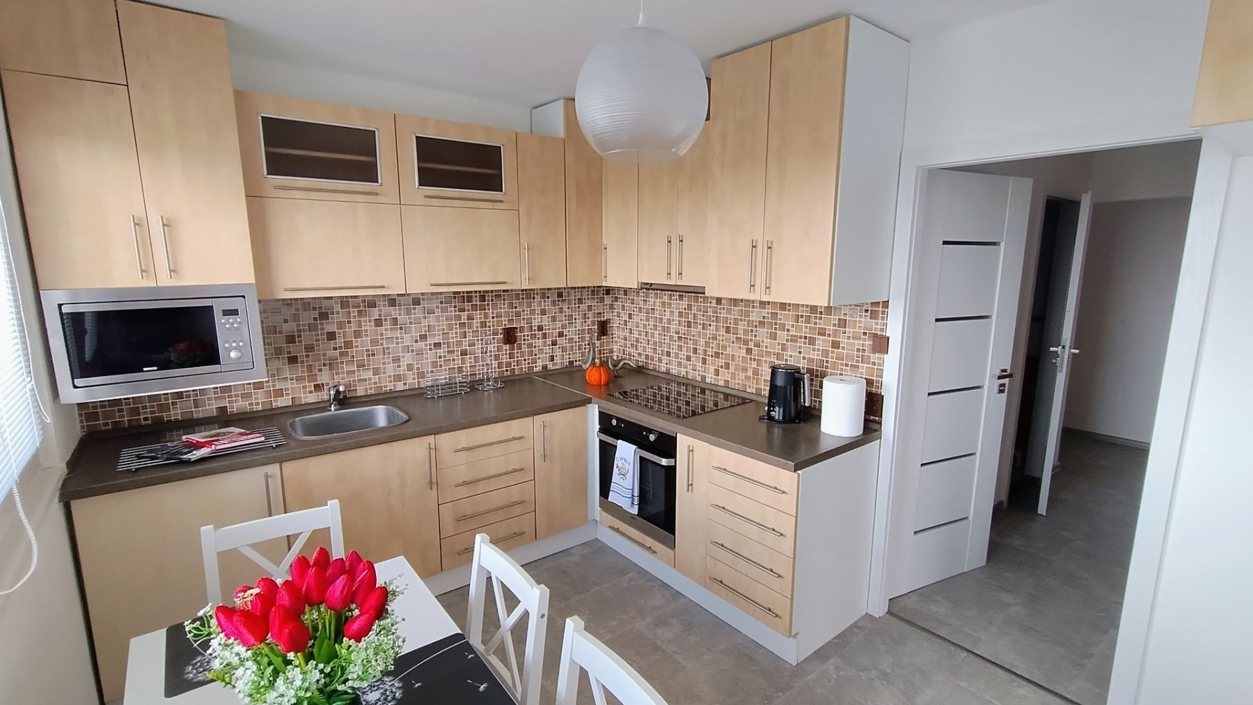 Pronájem bytu 3+1 63 m² — photo 2