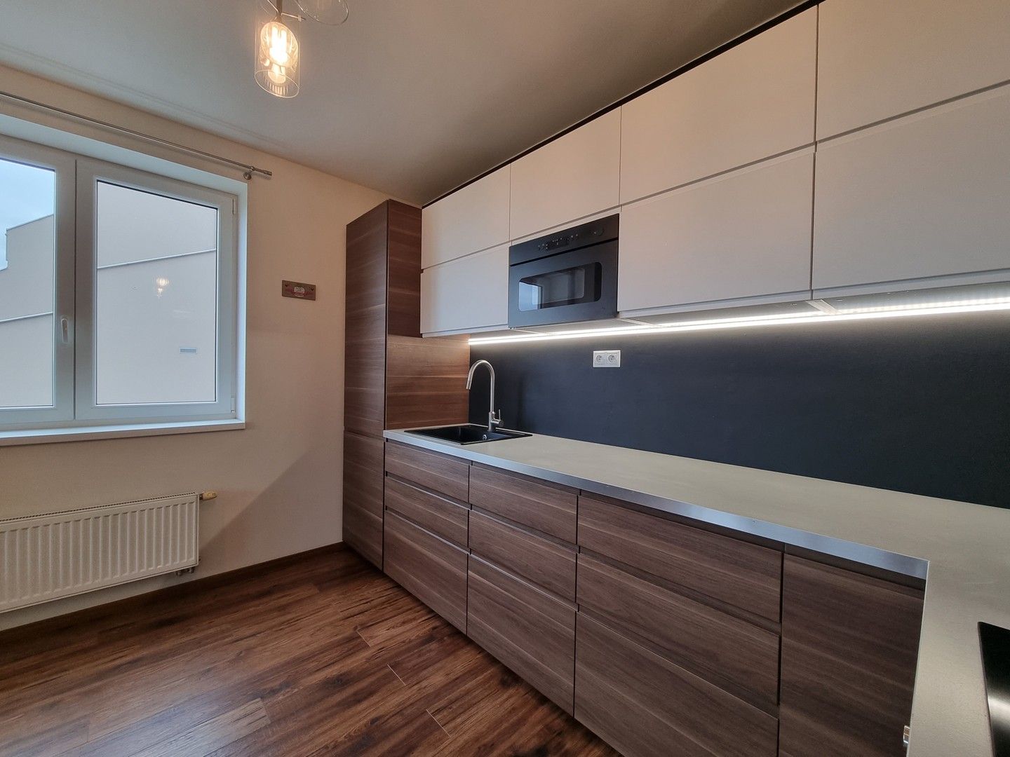 Pronájem bytu 3+kk 54 m² — photo 2