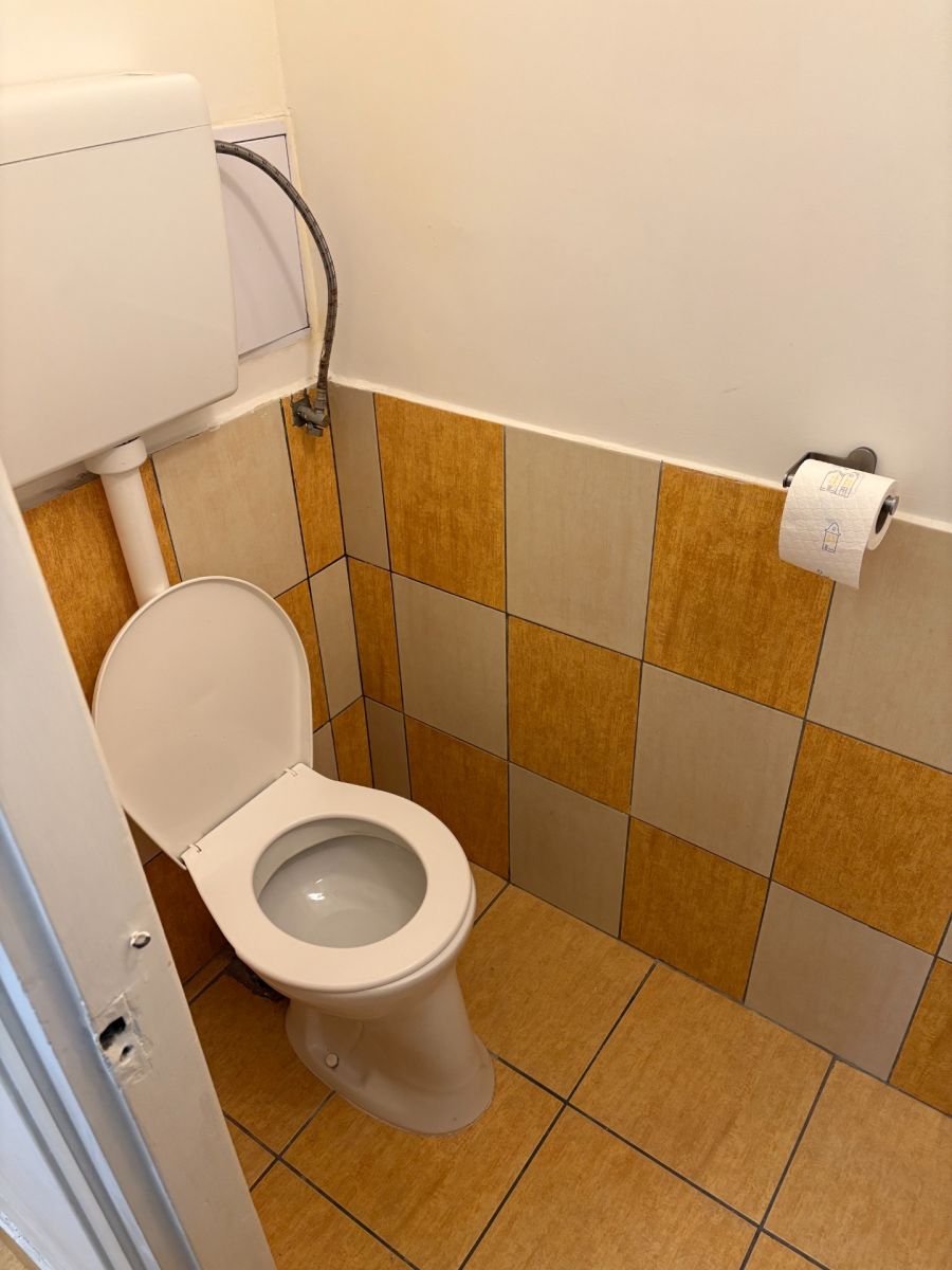 Pronájem bytu 2+kk 42 m² — photo 2