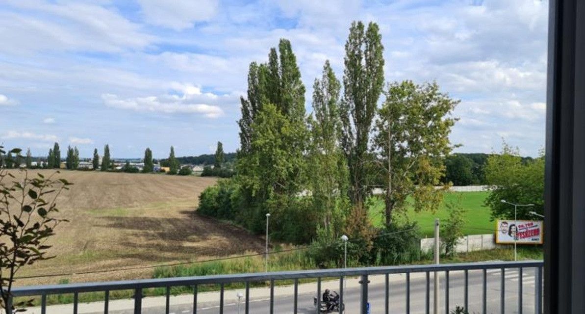 Pronájem bytu 1+kk 35 m² — photo 2