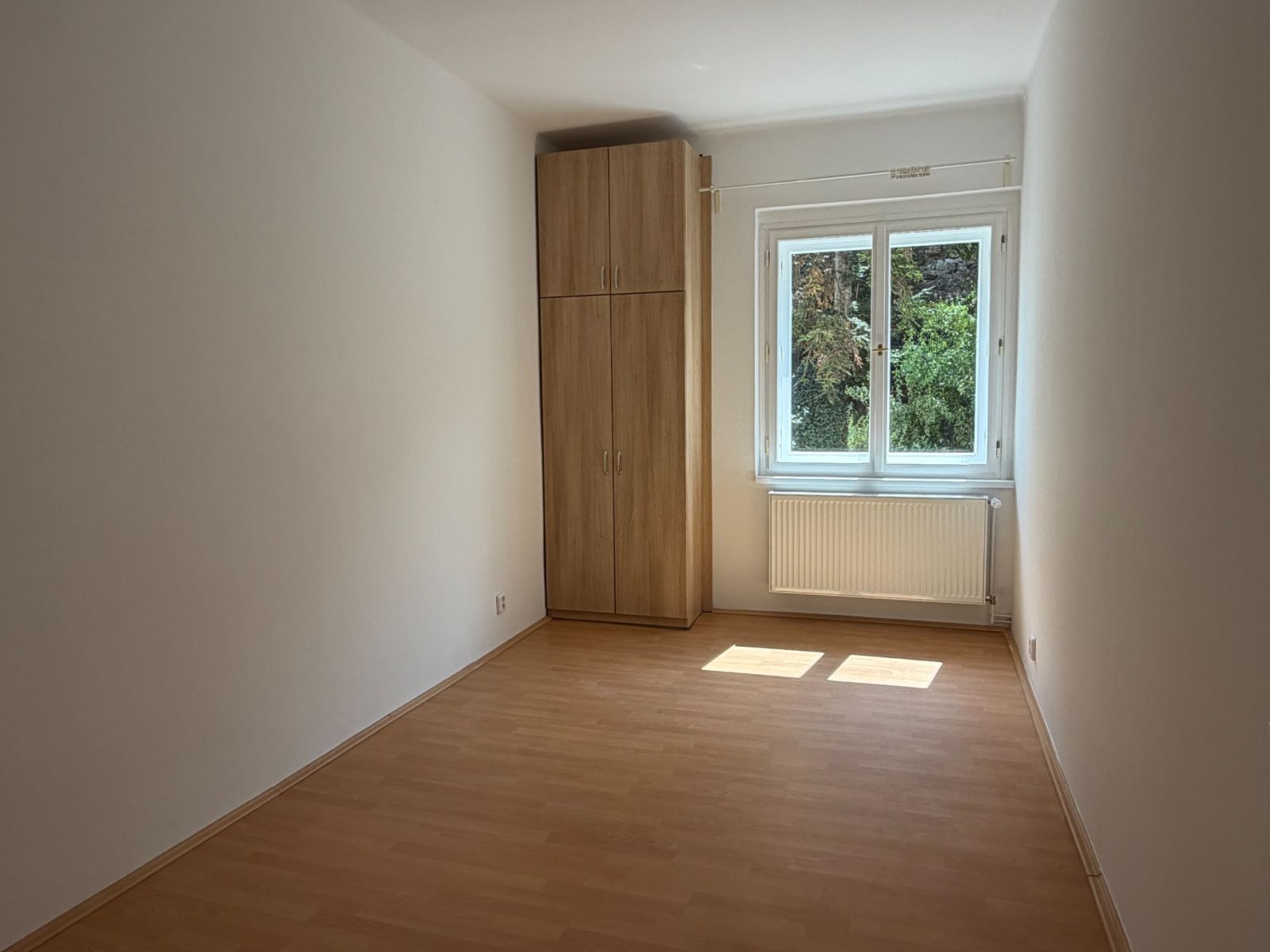 Pronájem bytu 2+kk 44 m² — photo 2