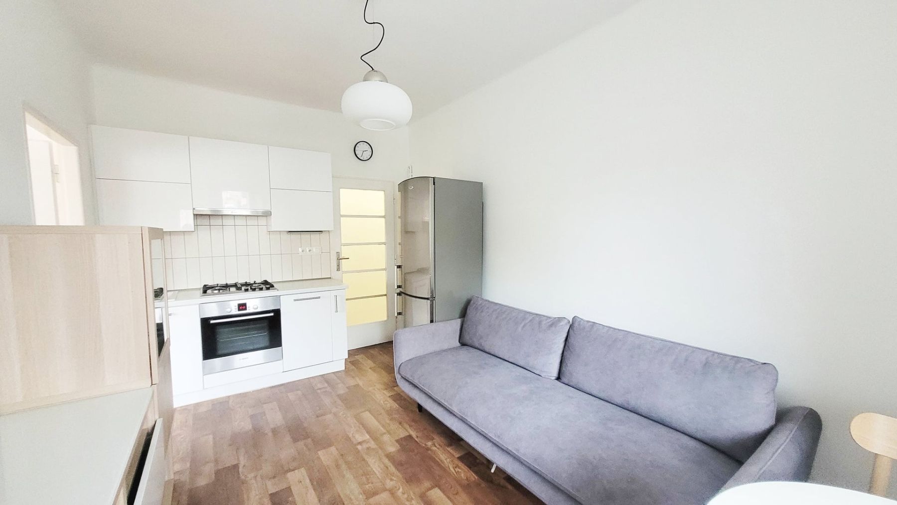 Pronájem bytu 2+kk 45 m² — photo 2