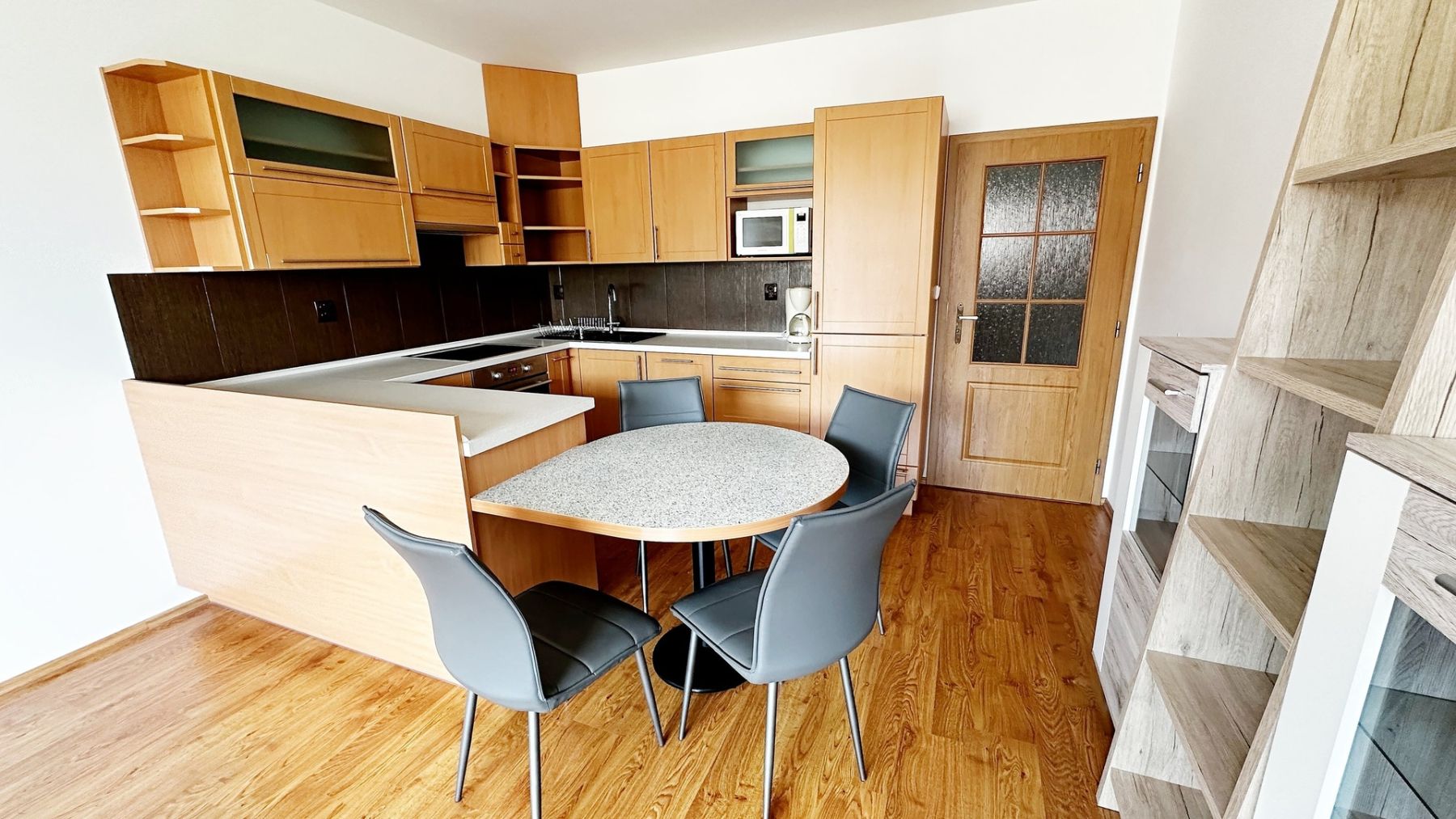 Pronájem bytu 2+kk 60 m²