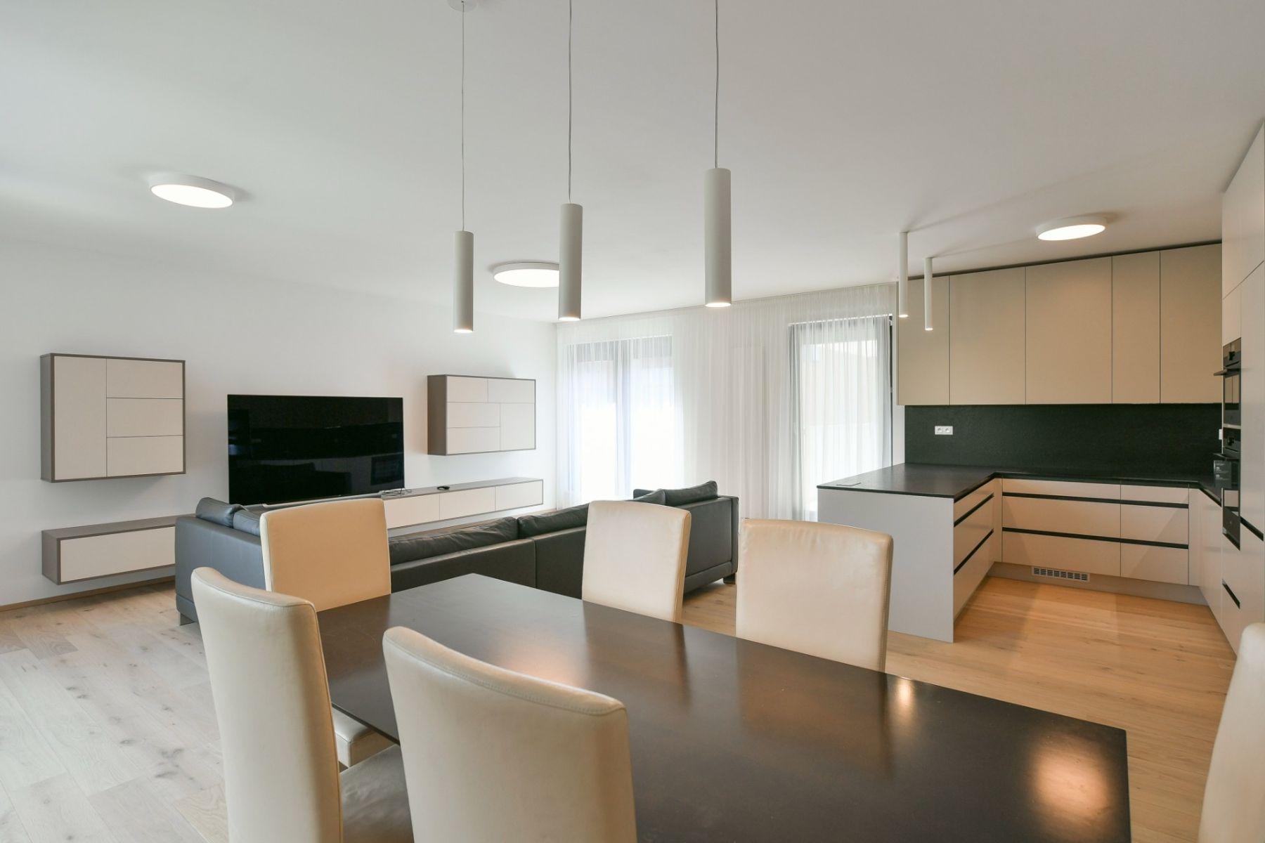 Pronájem bytu 3+kk 115 m² — photo 4