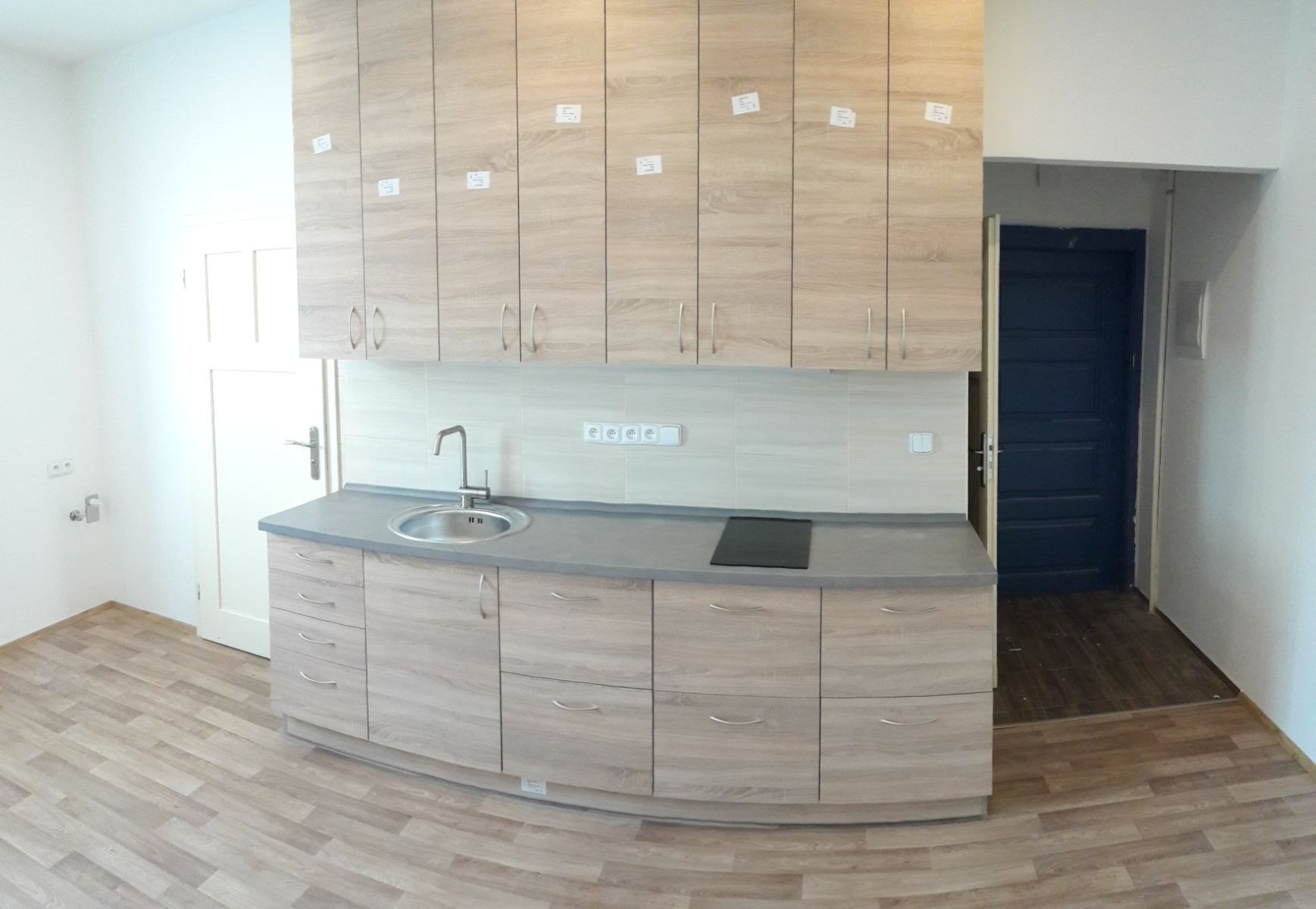 Pronájem bytu 2+1 56 m² — photo 2
