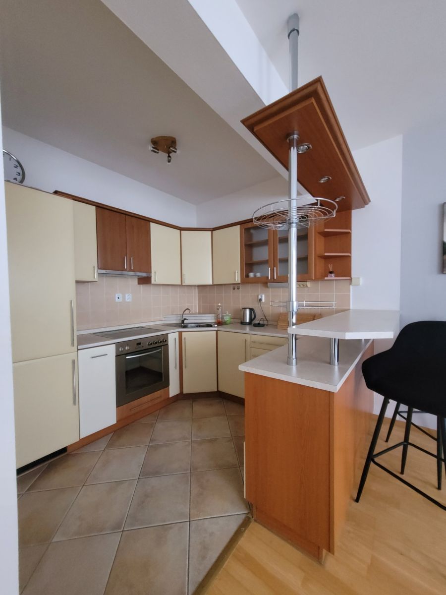 Pronájem bytu 2+kk 56 m² — photo 2