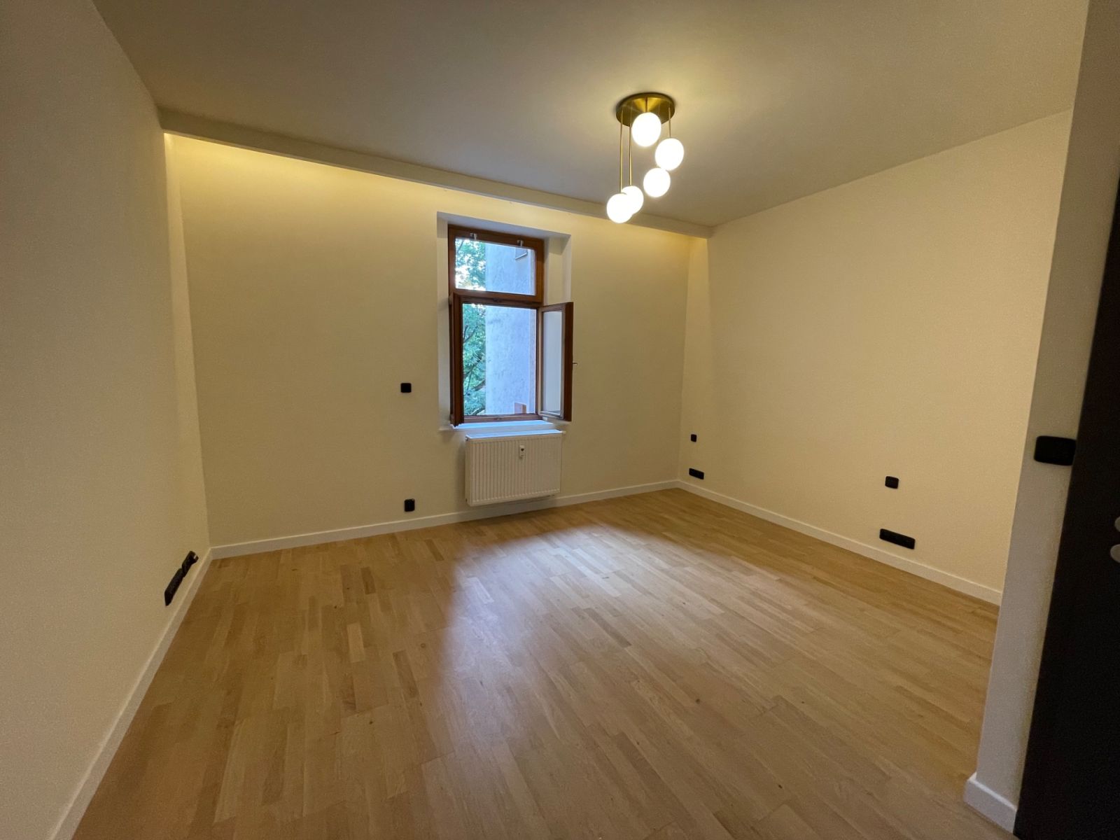Pronájem bytu 1+kk 25 m² — photo 3