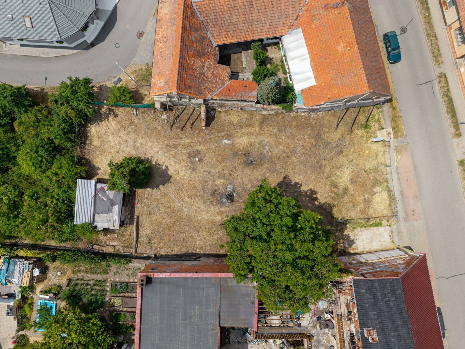 Prodej pozemku 920 m² — photo 2