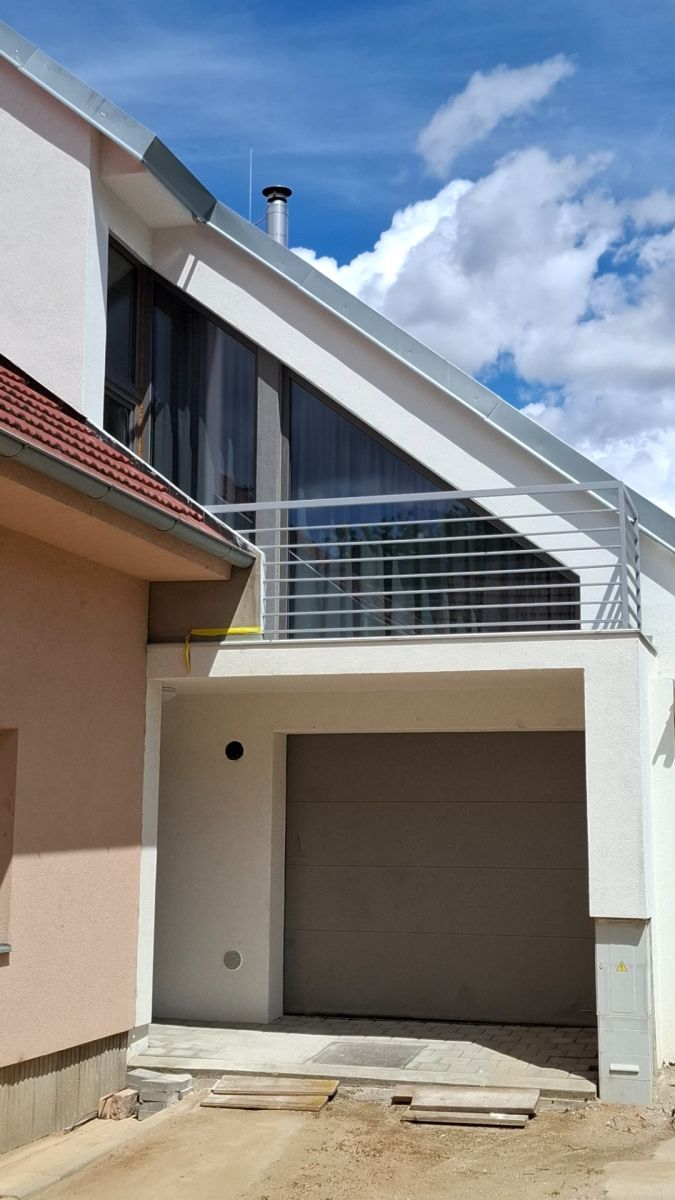 Pronájem domu 160 m², pozemek 1 m²