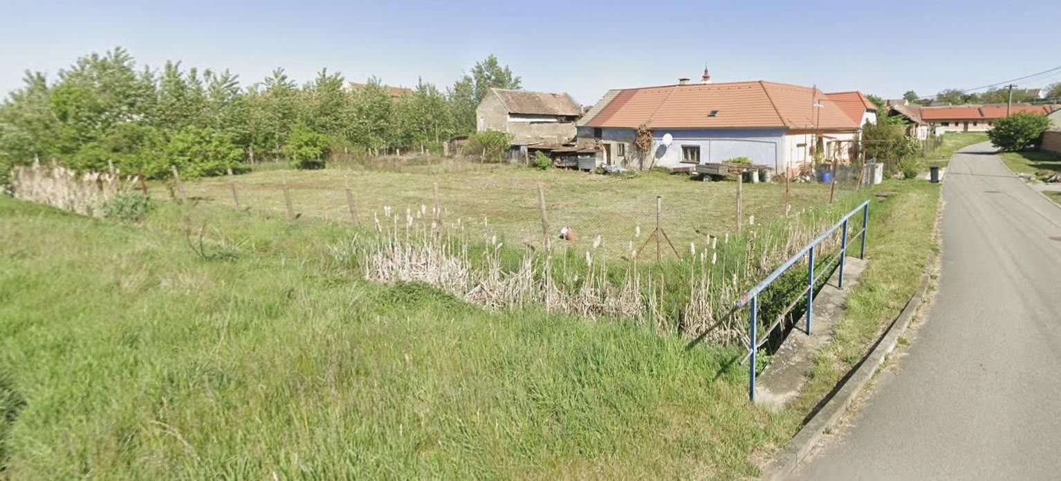 Prodej pozemku 767 m² — photo 2