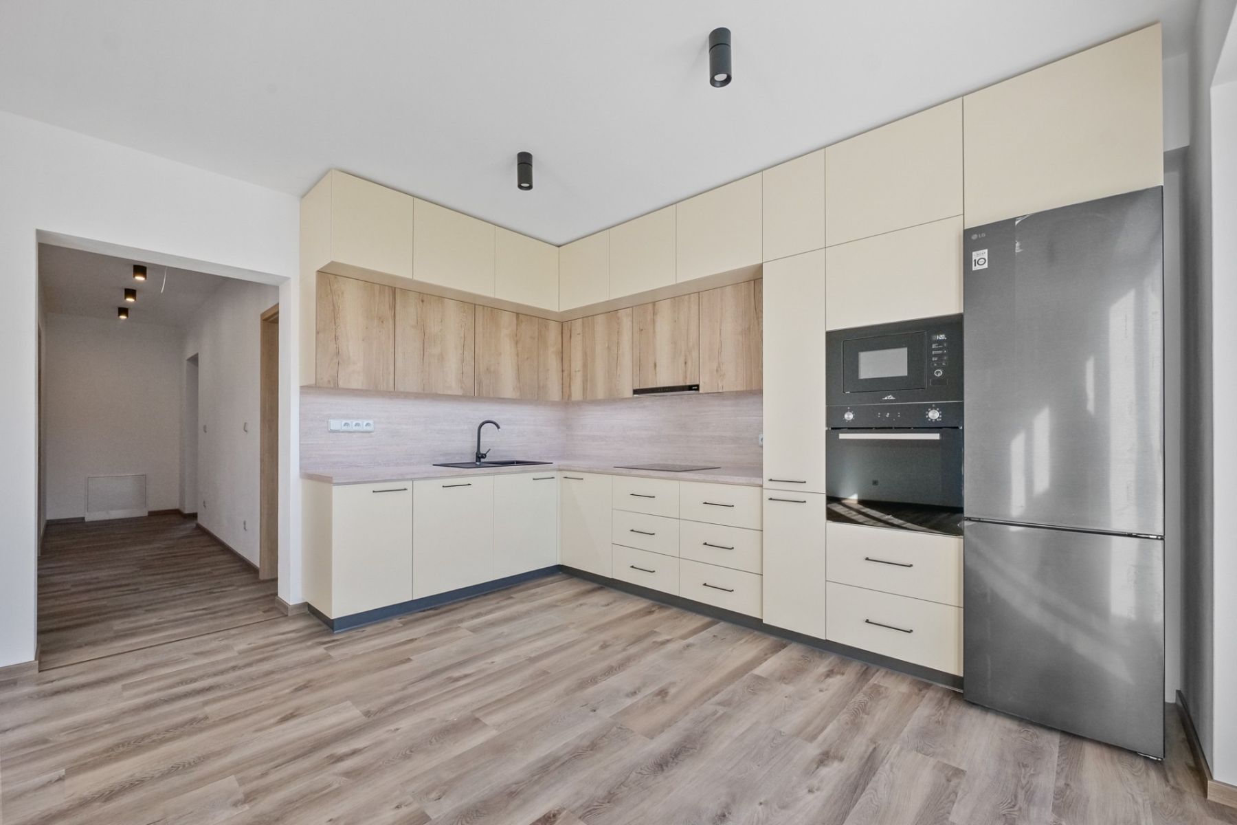 Pronájem bytu 5+kk 126 m²