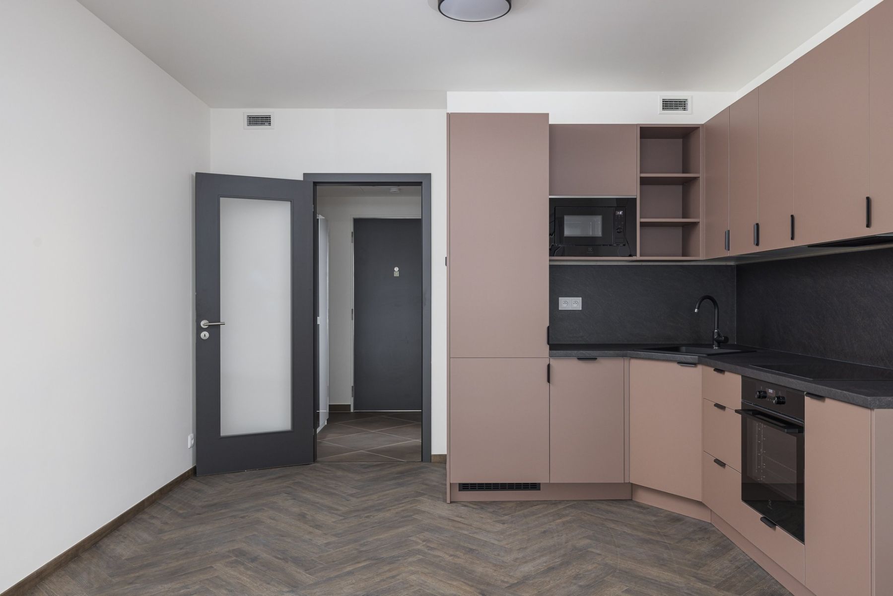 Pronájem bytu 1+kk 33 m²