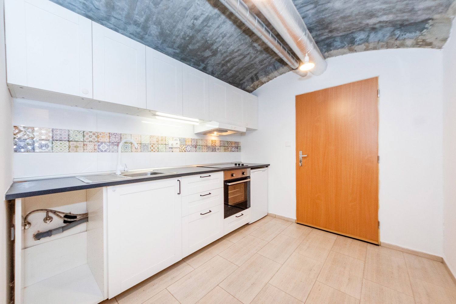 Pronájem bytu 1+1 41 m² — photo 2