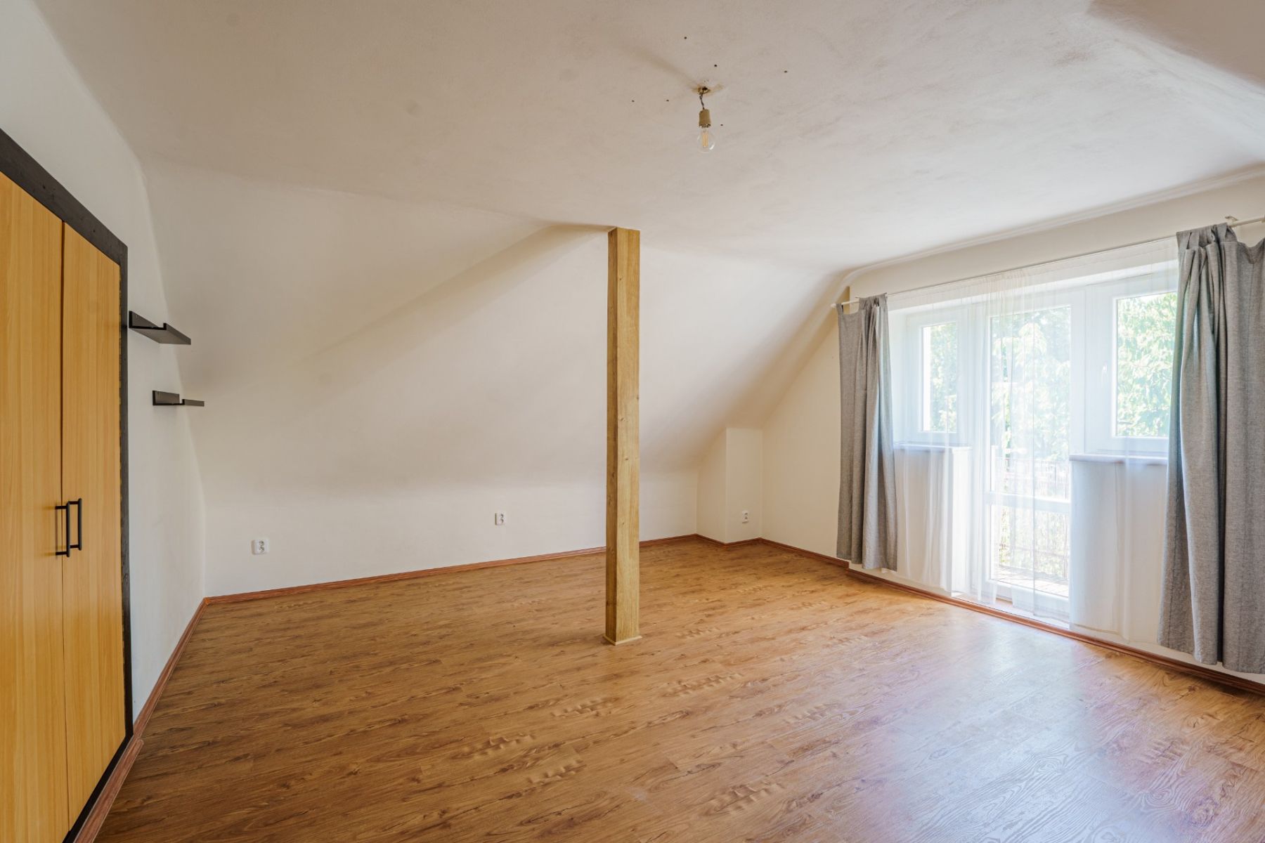 Prodej domu 173 m², pozemek 799 m² — photo 2