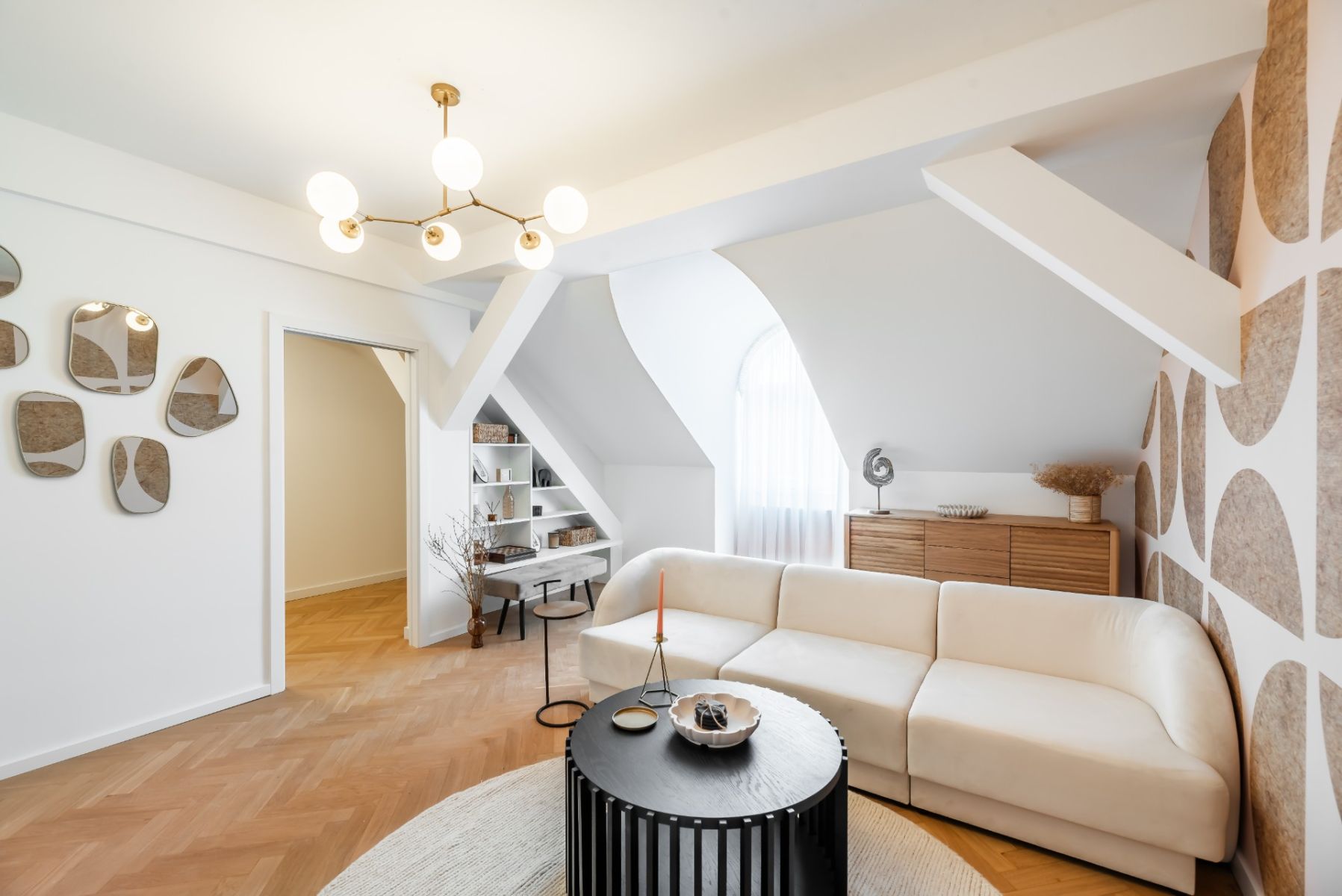 Prodej bytu 2+kk 71 m² — photo 2
