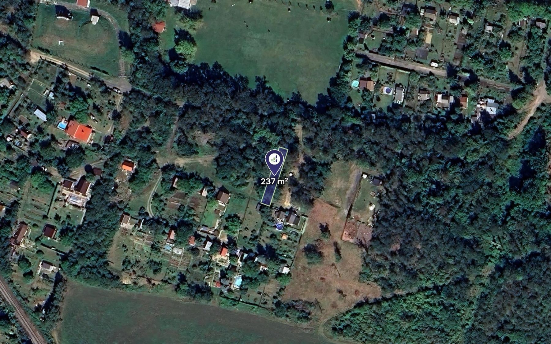 Zemljište, 237 m²