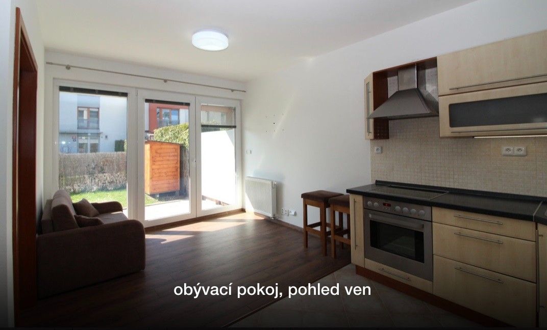 Pronájem bytu 2+kk 43 m² — photo 2