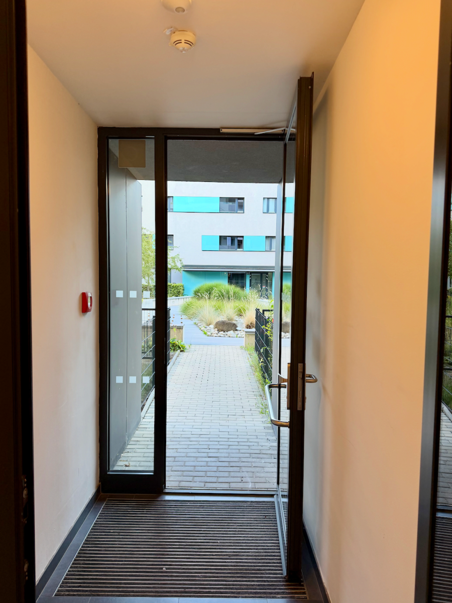 Pronájem bytu 2+kk 56 m² — photo 2