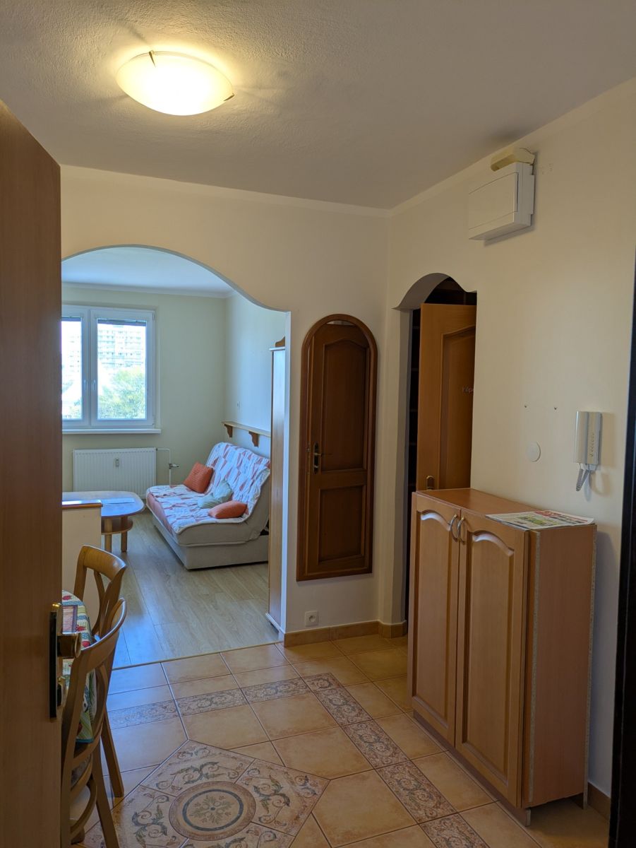 Prenájom bytu 3-izbový 69 m² — photo 3