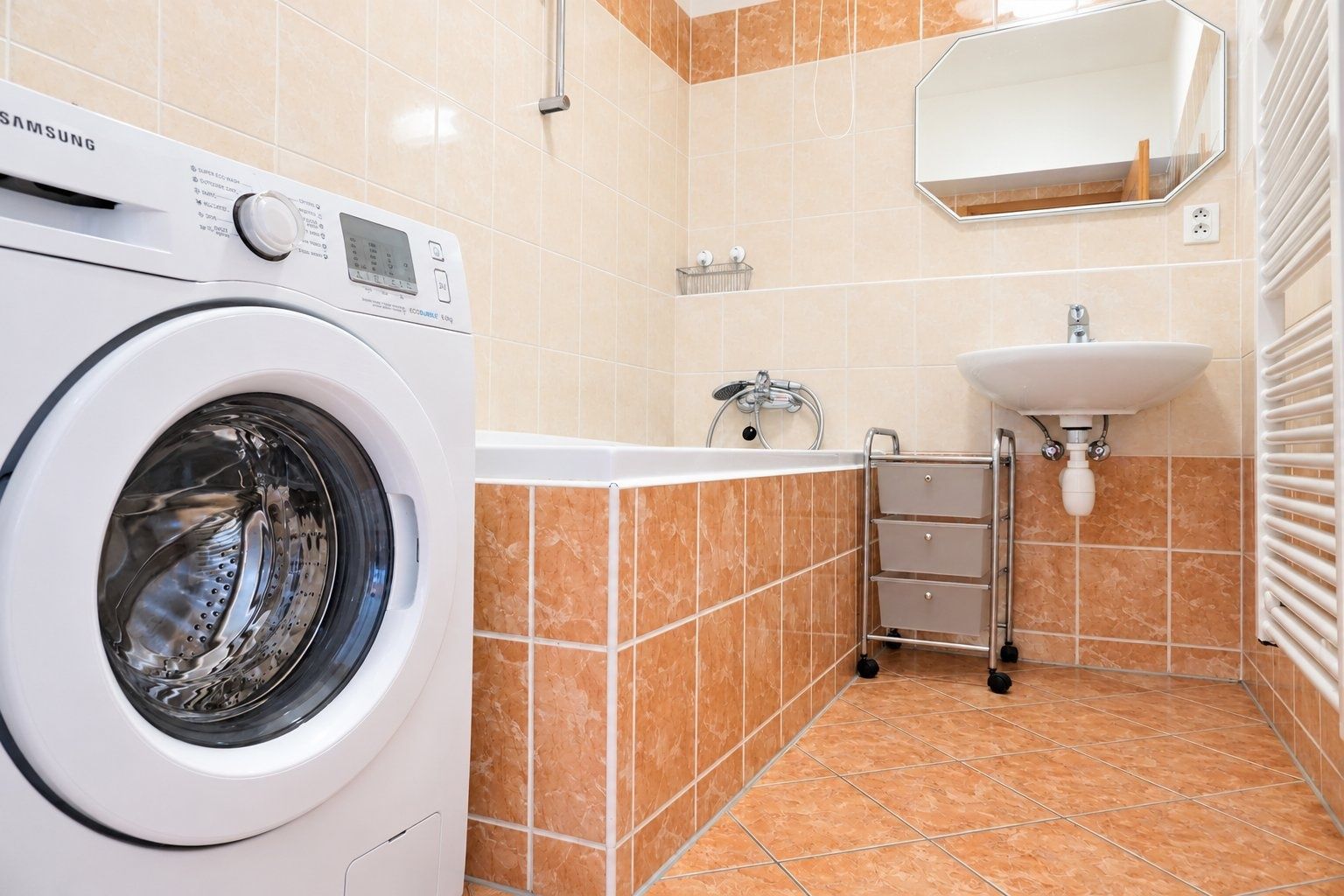 Pronájem bytu 2+kk 62 m², Praha – náhled fotky 3