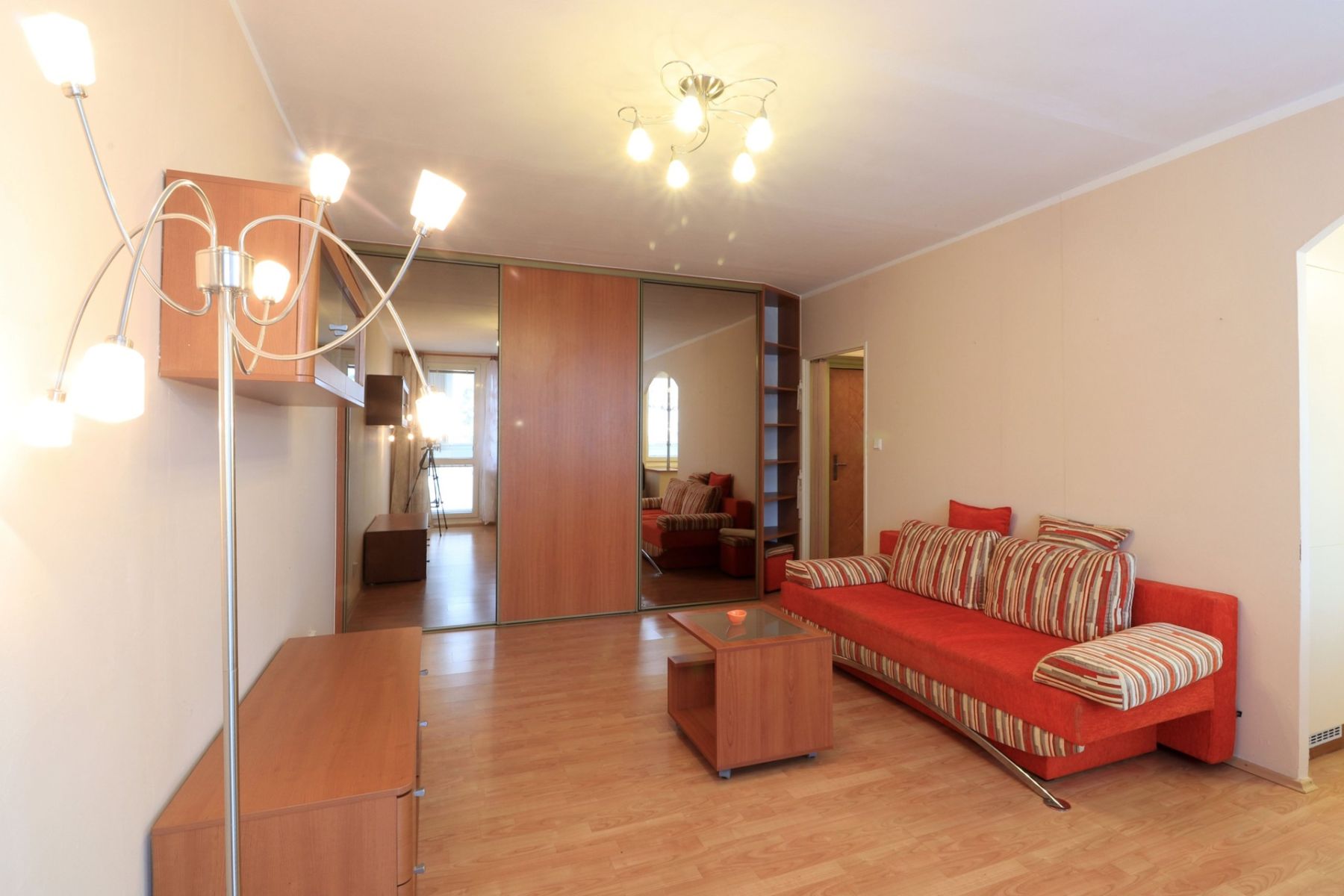 Pronájem bytu 1+kk 43 m², Slaný – náhled fotky 3