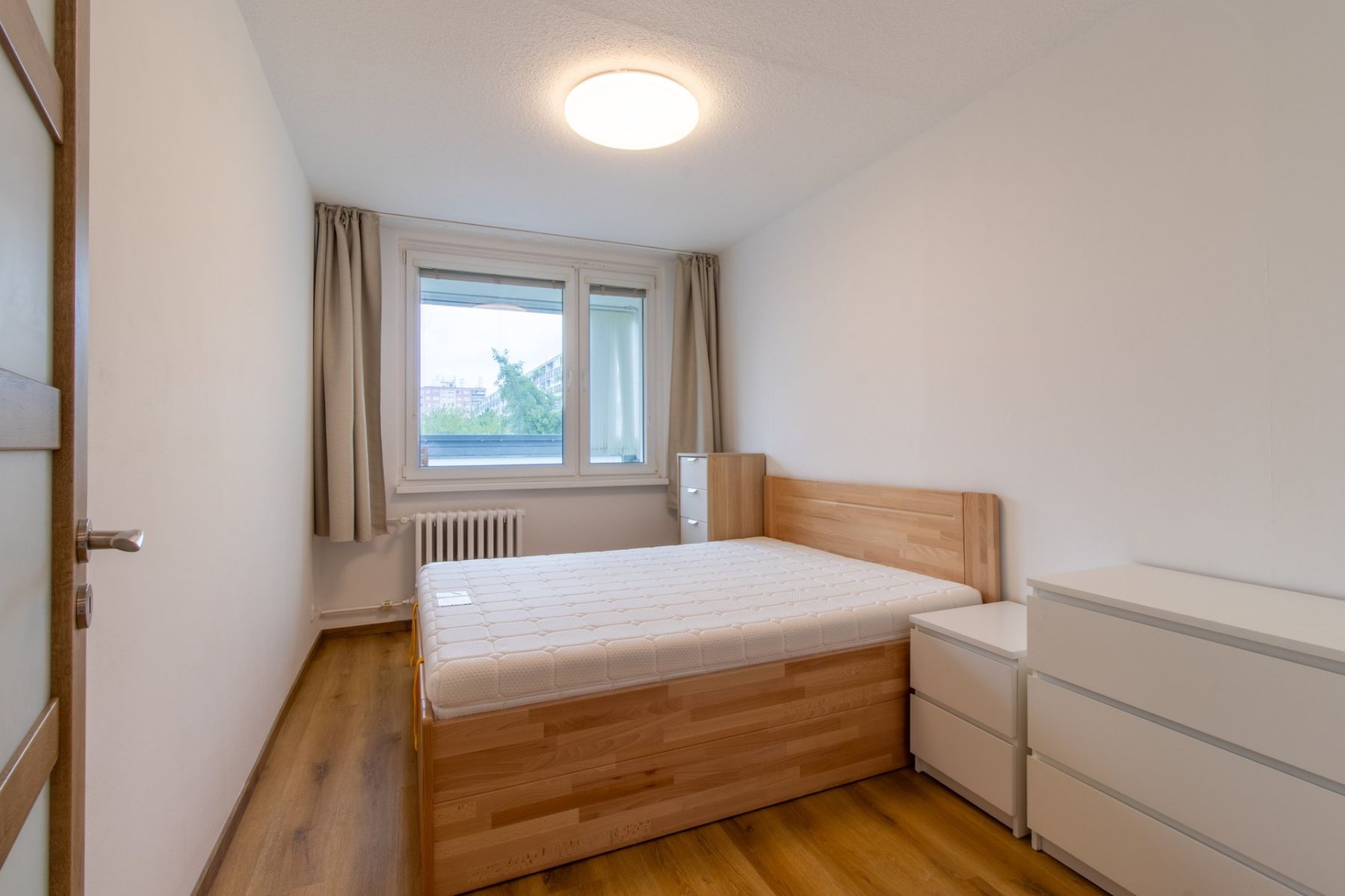 Byt 2+kk – Praha, Petrovice – pohled 2