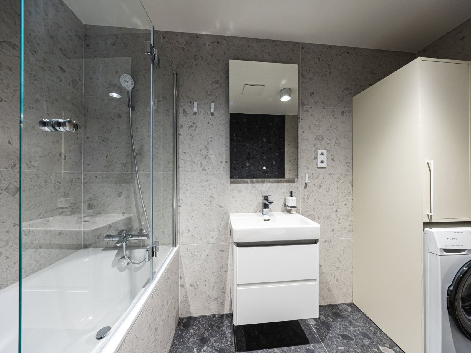 Pronájem bytu 2+kk, 43 m² (7 z 11)