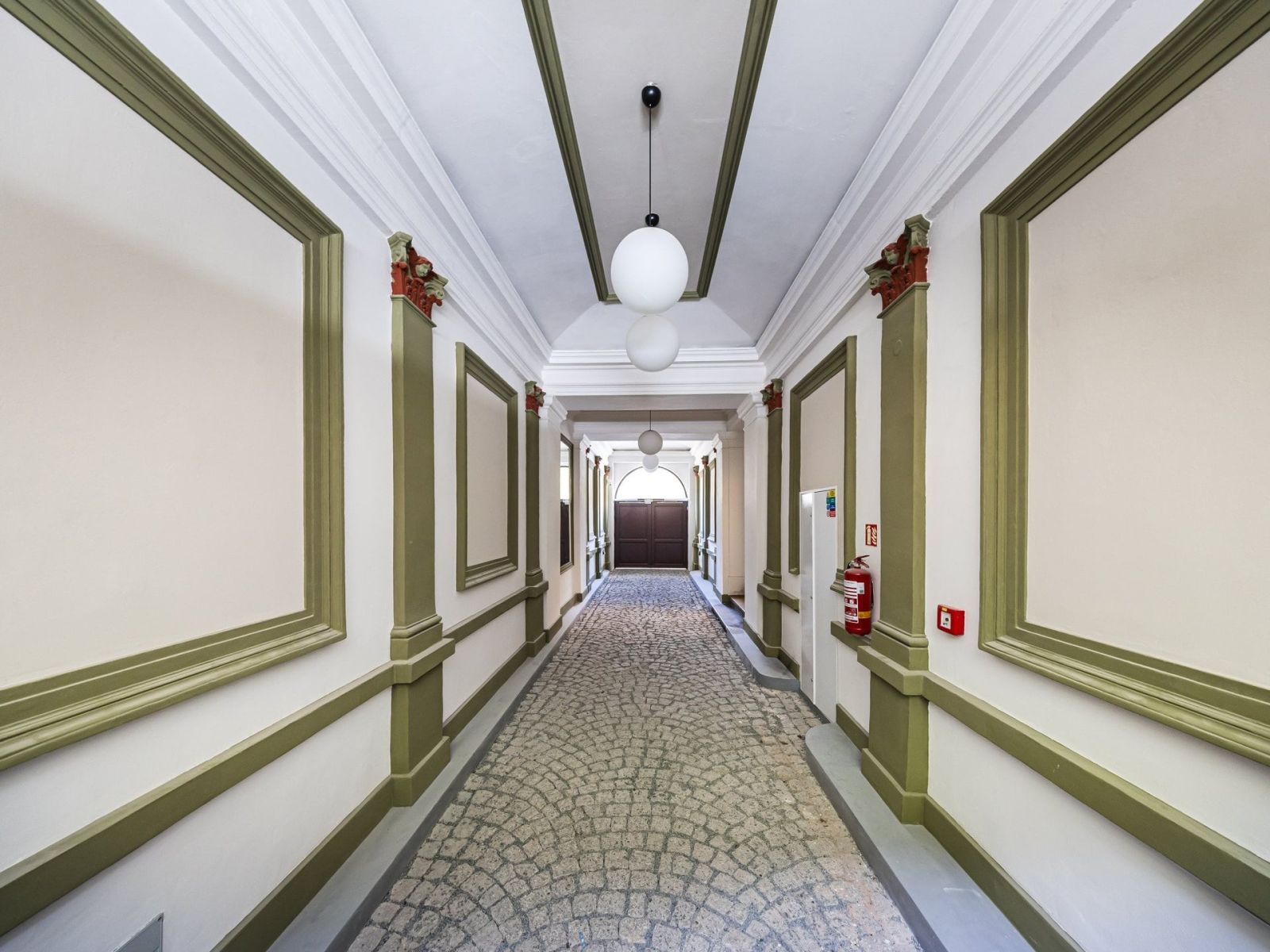 Pronájem bytu 2+kk, 43 m² (9 z 11)