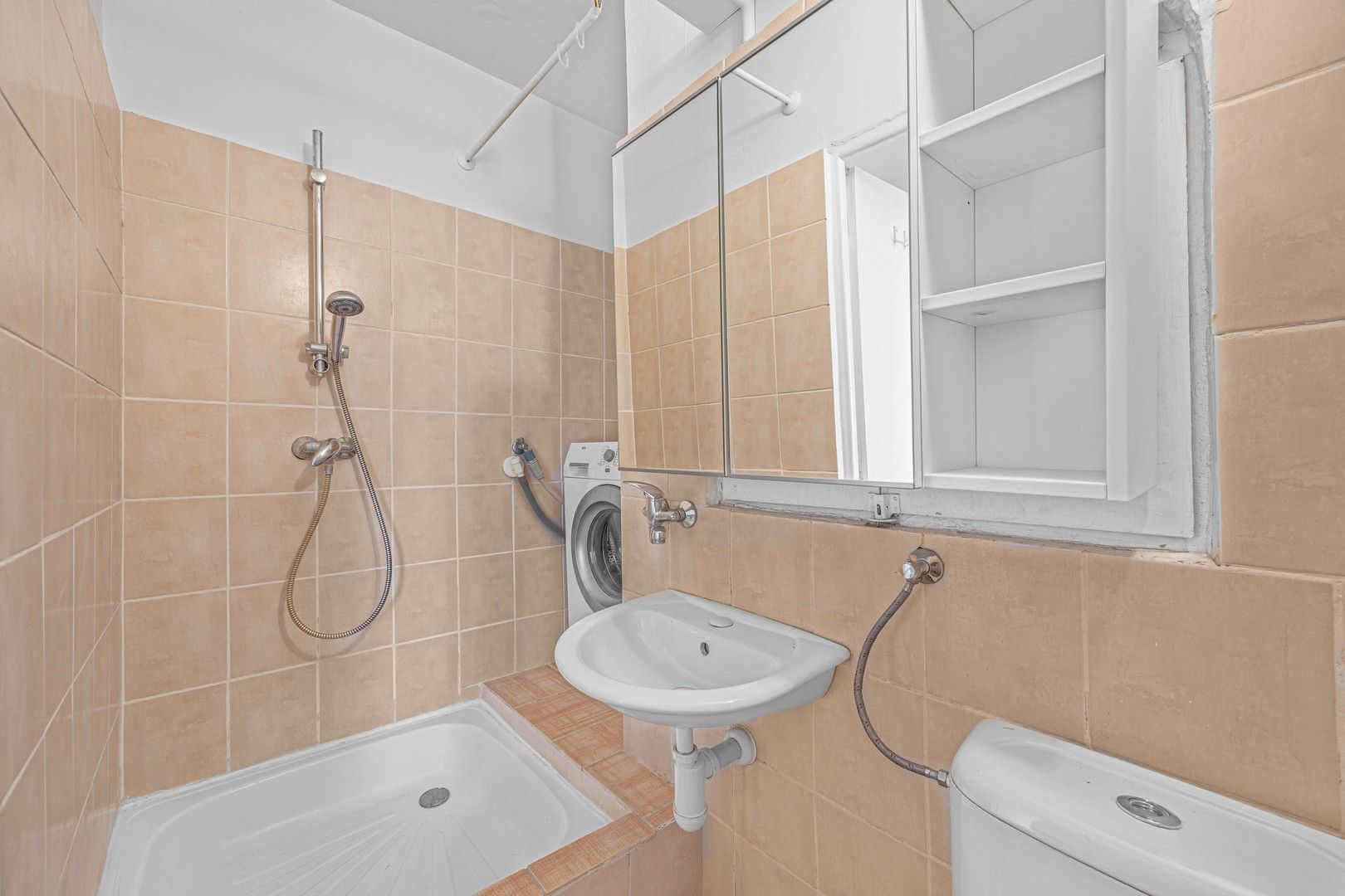 Pronájem bytu 1+kk 23 m², Praha – náhled fotky 8