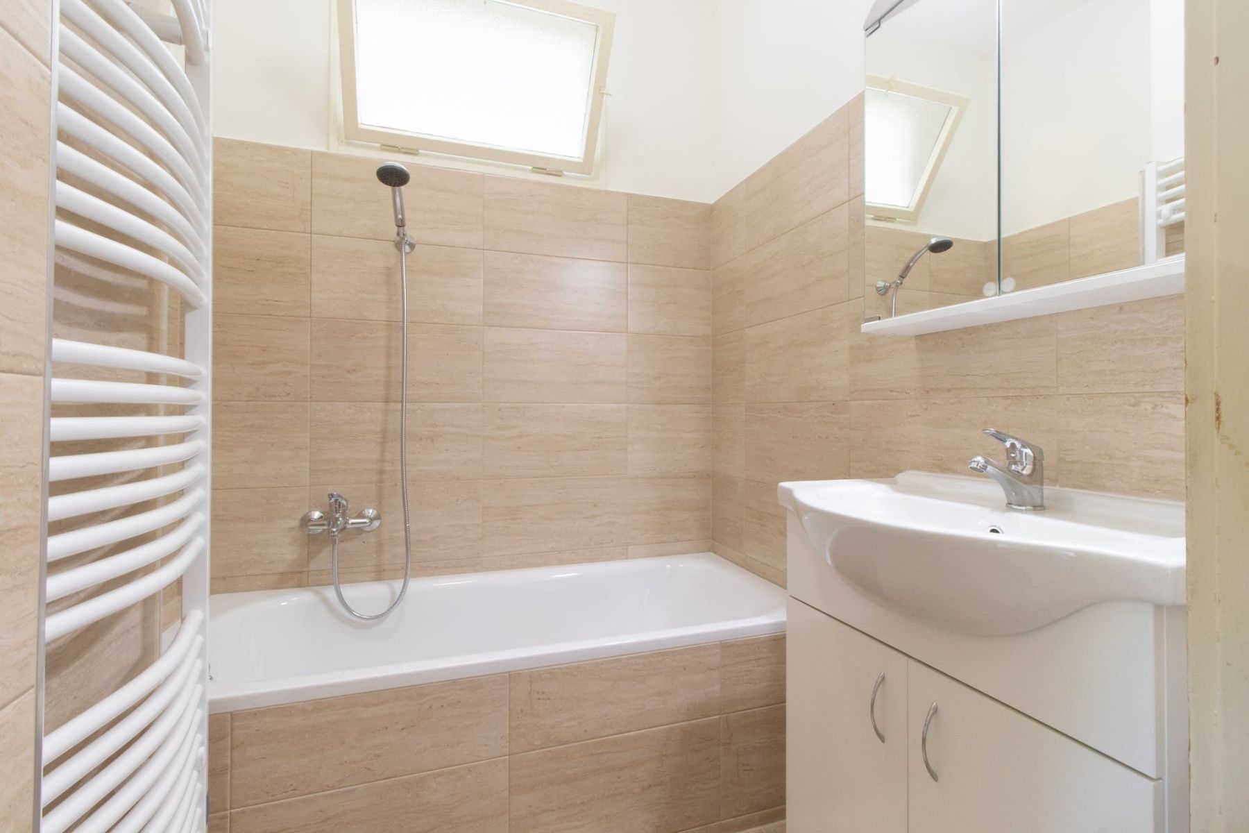 Pronájem bytu 3+1 73 m², Lysá nad Labem – náhled fotky 3